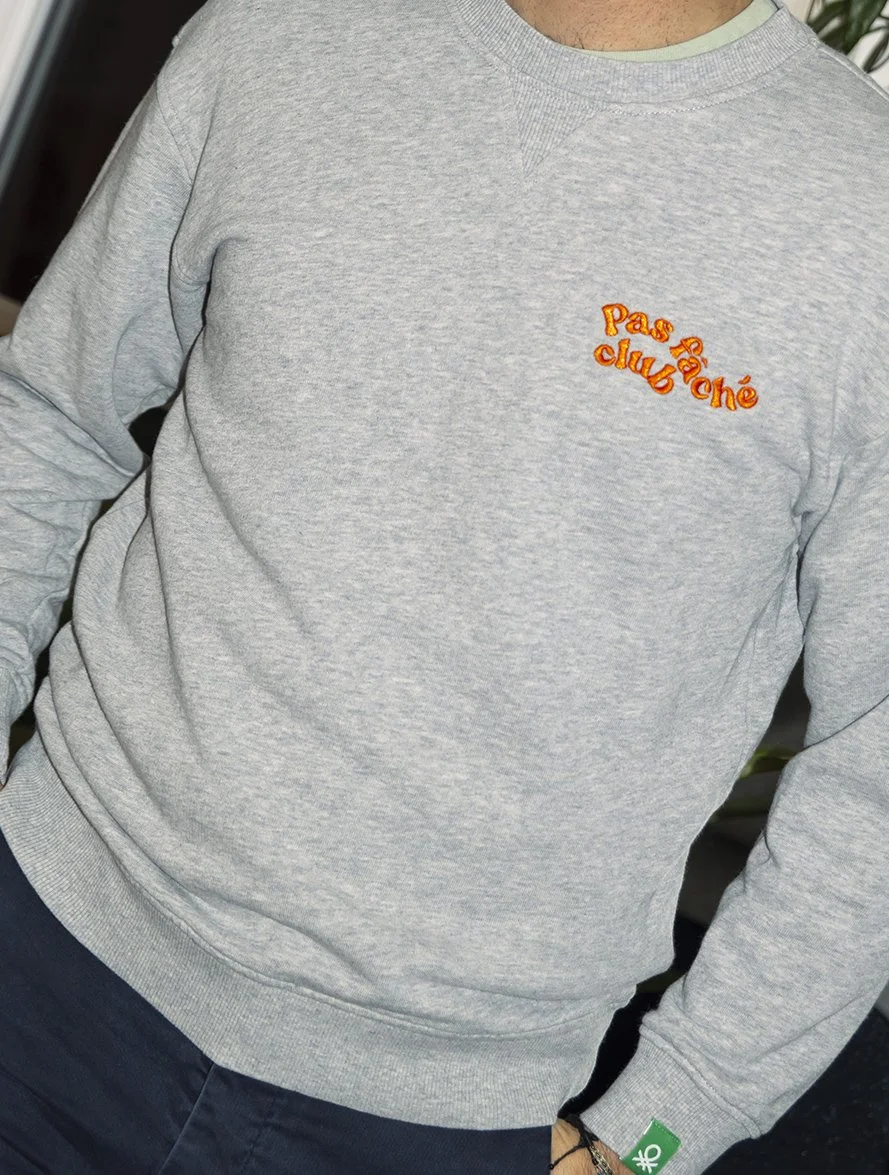 Sweat unisexe brodé upcyclé pas fâché