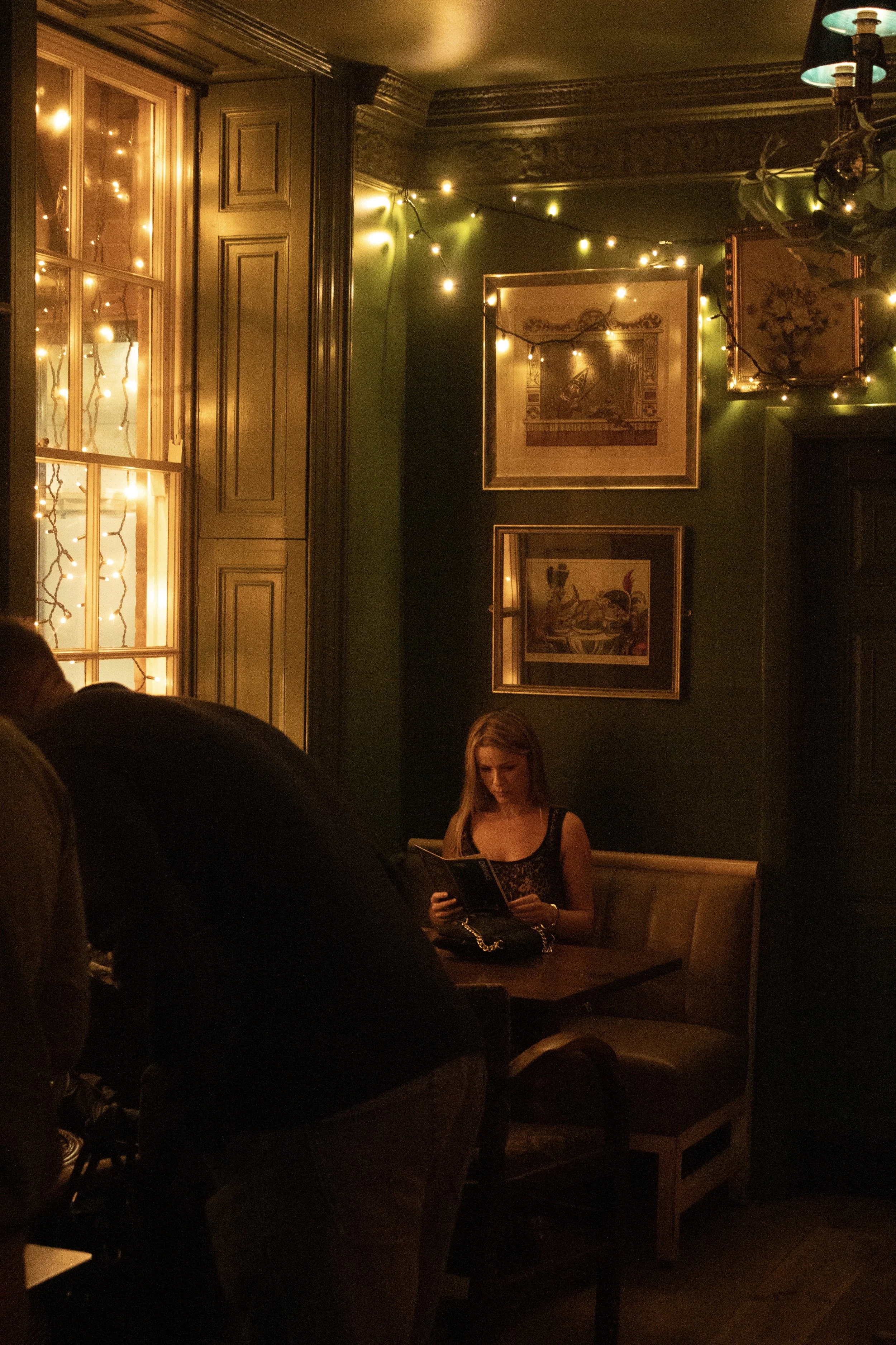 small event photography, venue photography, low light photography, birthday party photography, club photography, party photography, dinner party photography, private event photography, lifestyle photographer, nightlife photography, restaurant, nottin