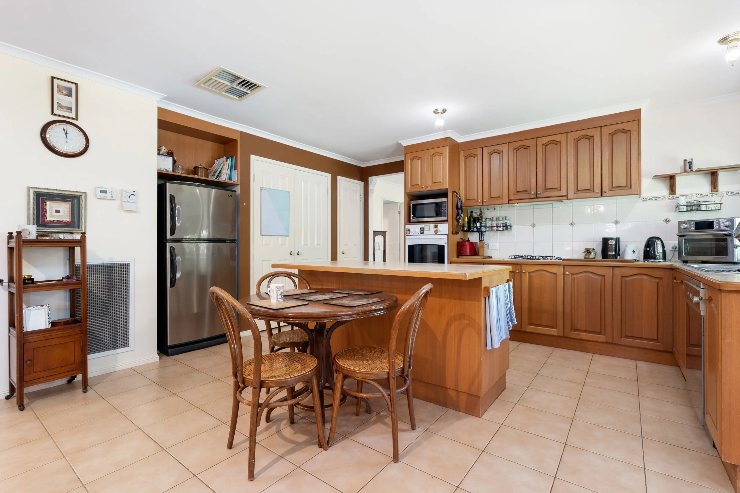 emma - kitchen 2.jpg