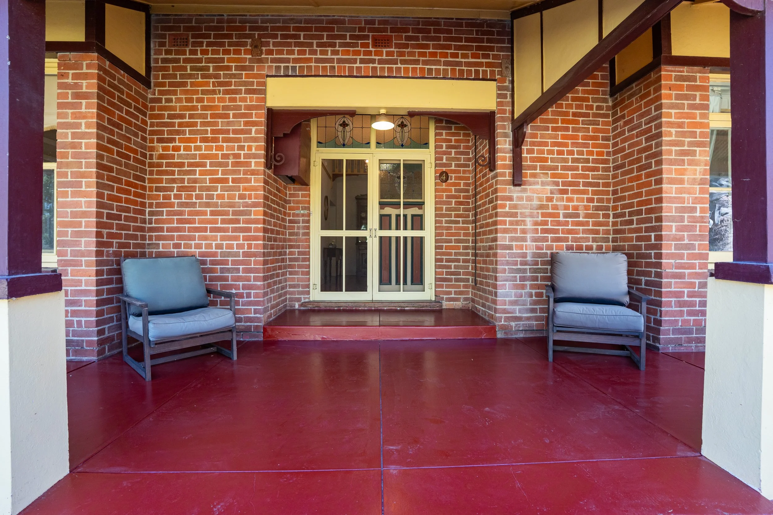 E - FRONT DOOR.jpg