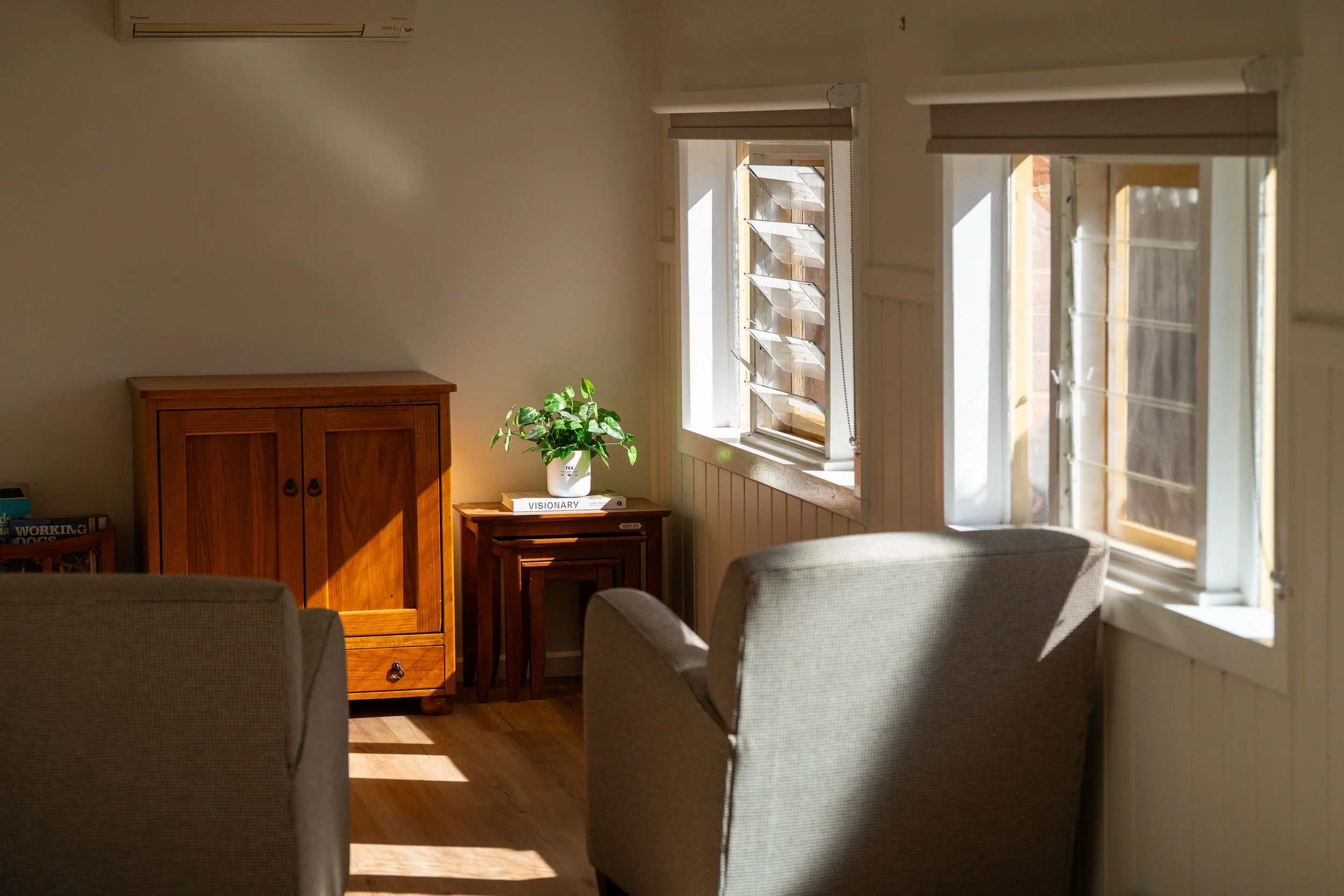E - SECOND SITTING ROOM.jpg