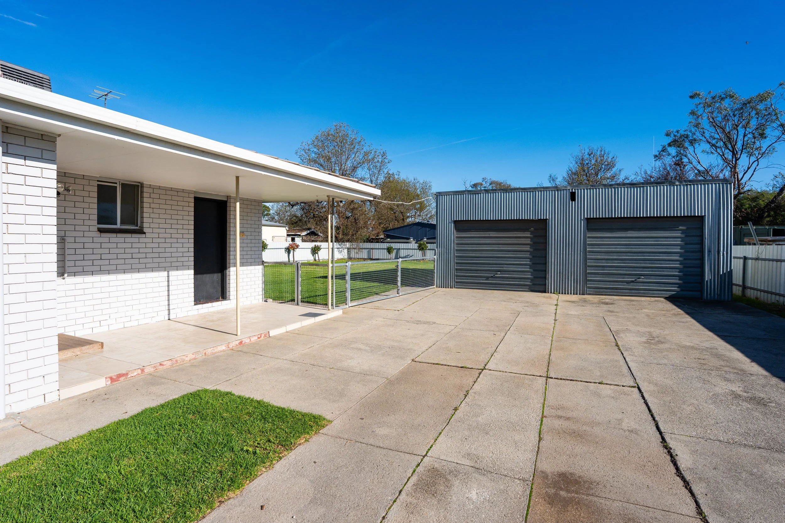 webb - garage.jpg