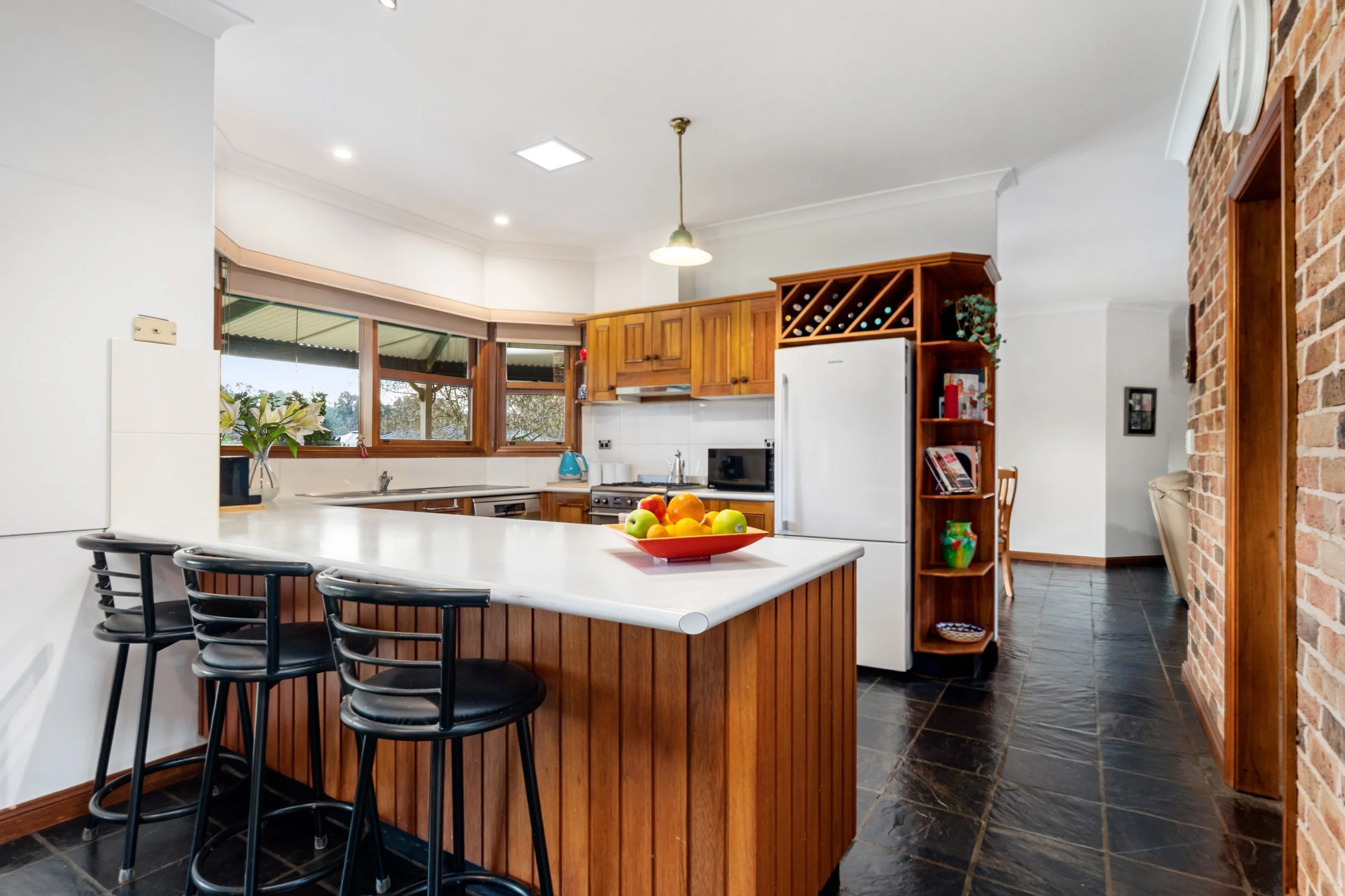 b - kitchen 02.jpg