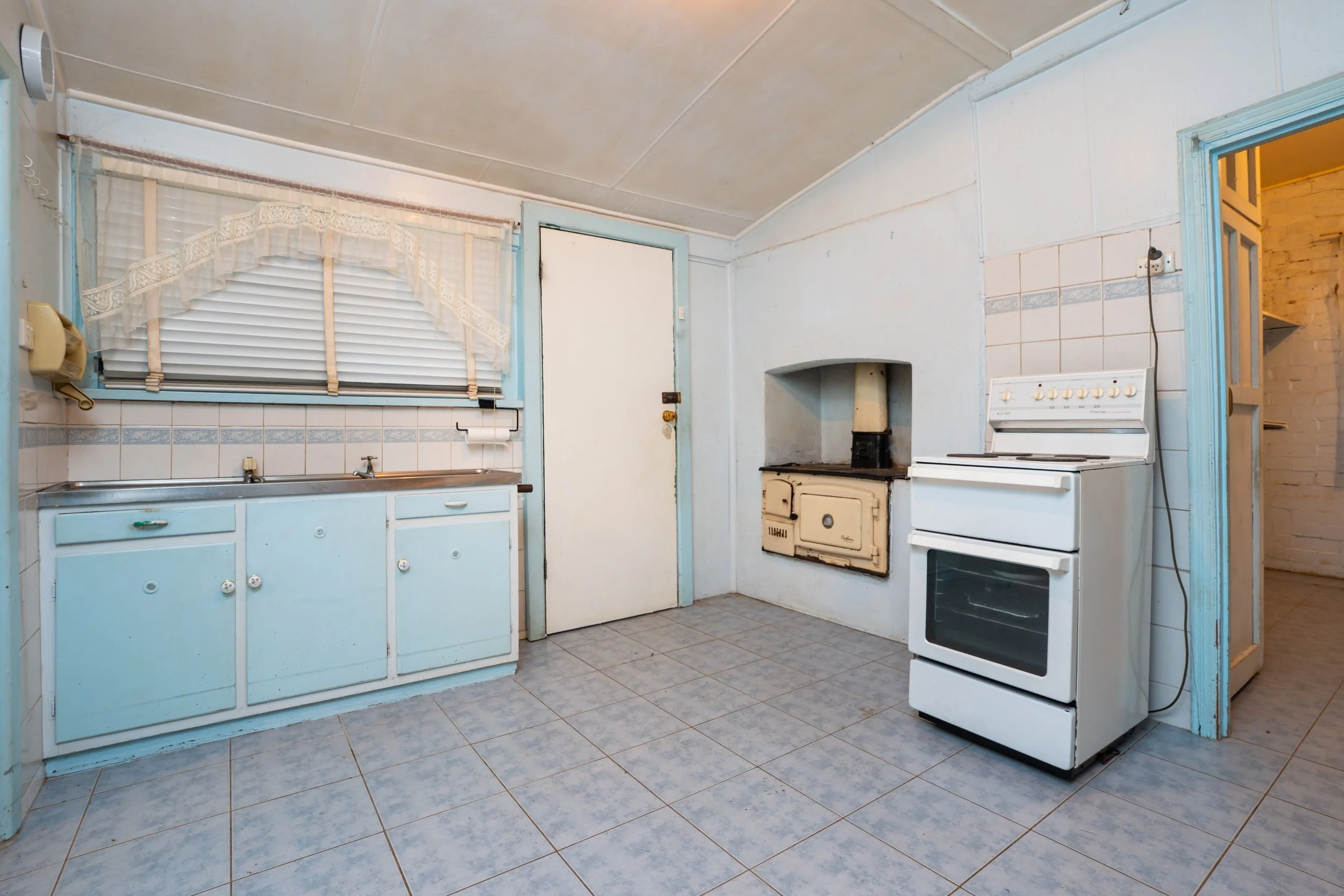 h- kitchen.jpg