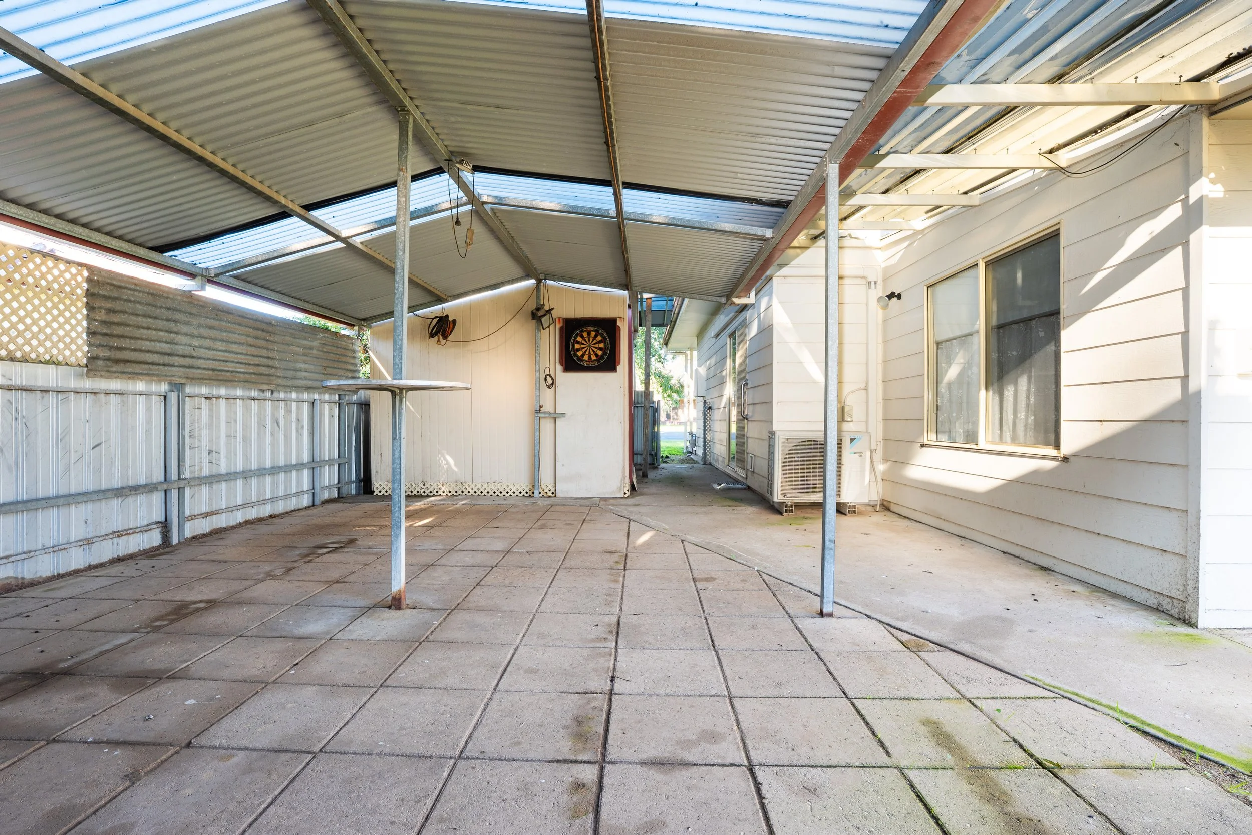vine - carport 02.jpg