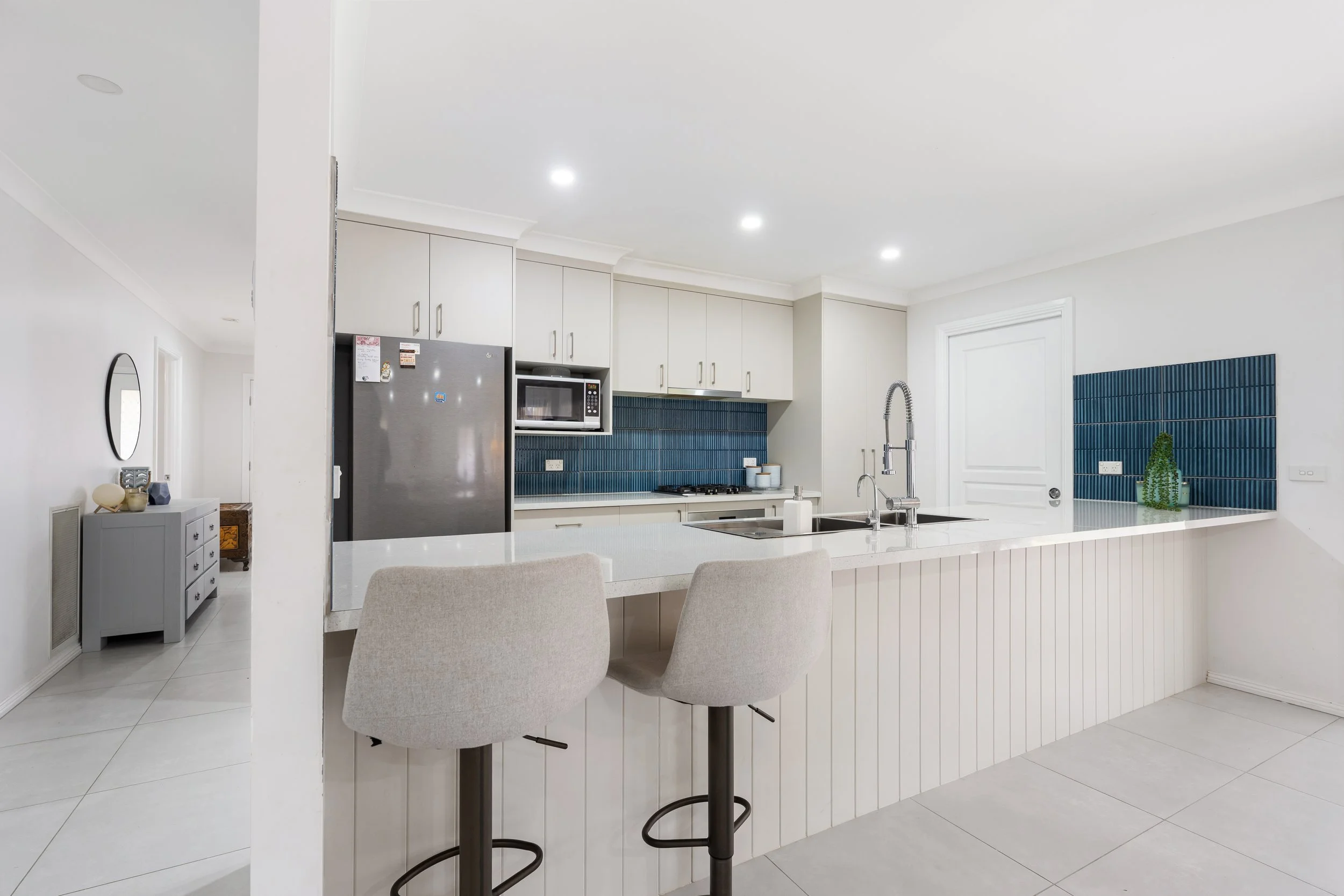 s-kitchen2.jpg