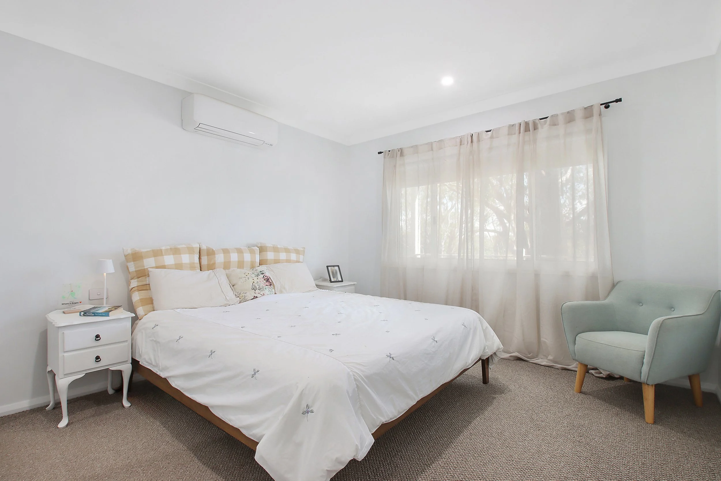 h bed 01.jpg