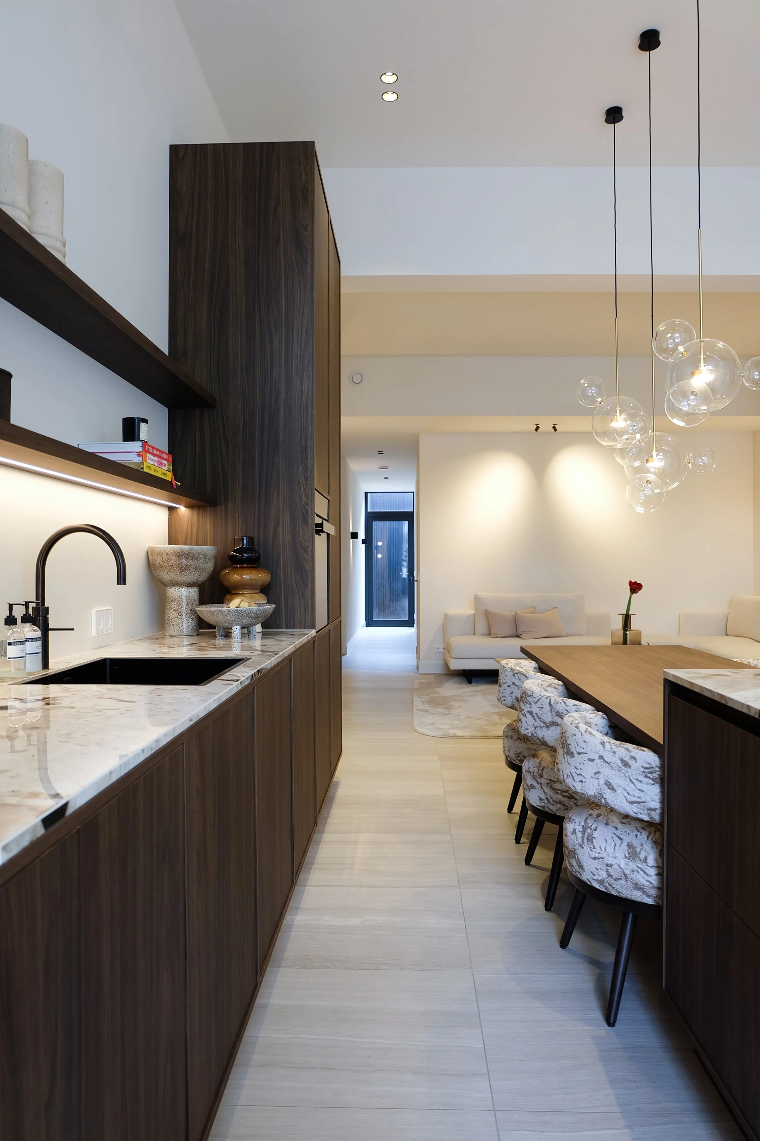 Aankoop commerciële ruimte, transformatie naar kantoor en appartement - Westhaven 35, Gouda
