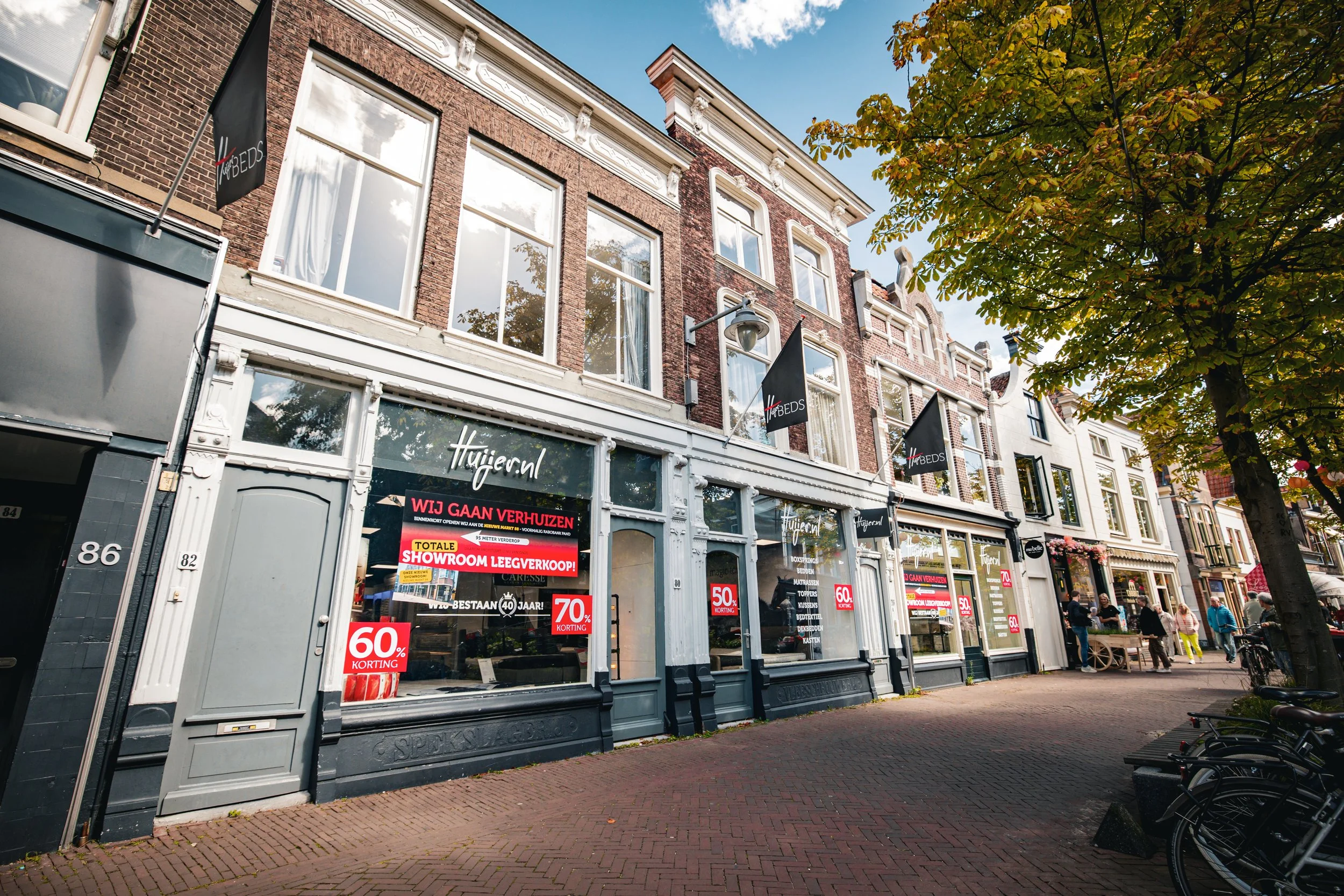 Aankoop winkel- en woonruimte, transformatie naar 3 winkels en 7 appartementen - Zeugstraat 76-82, Gouda