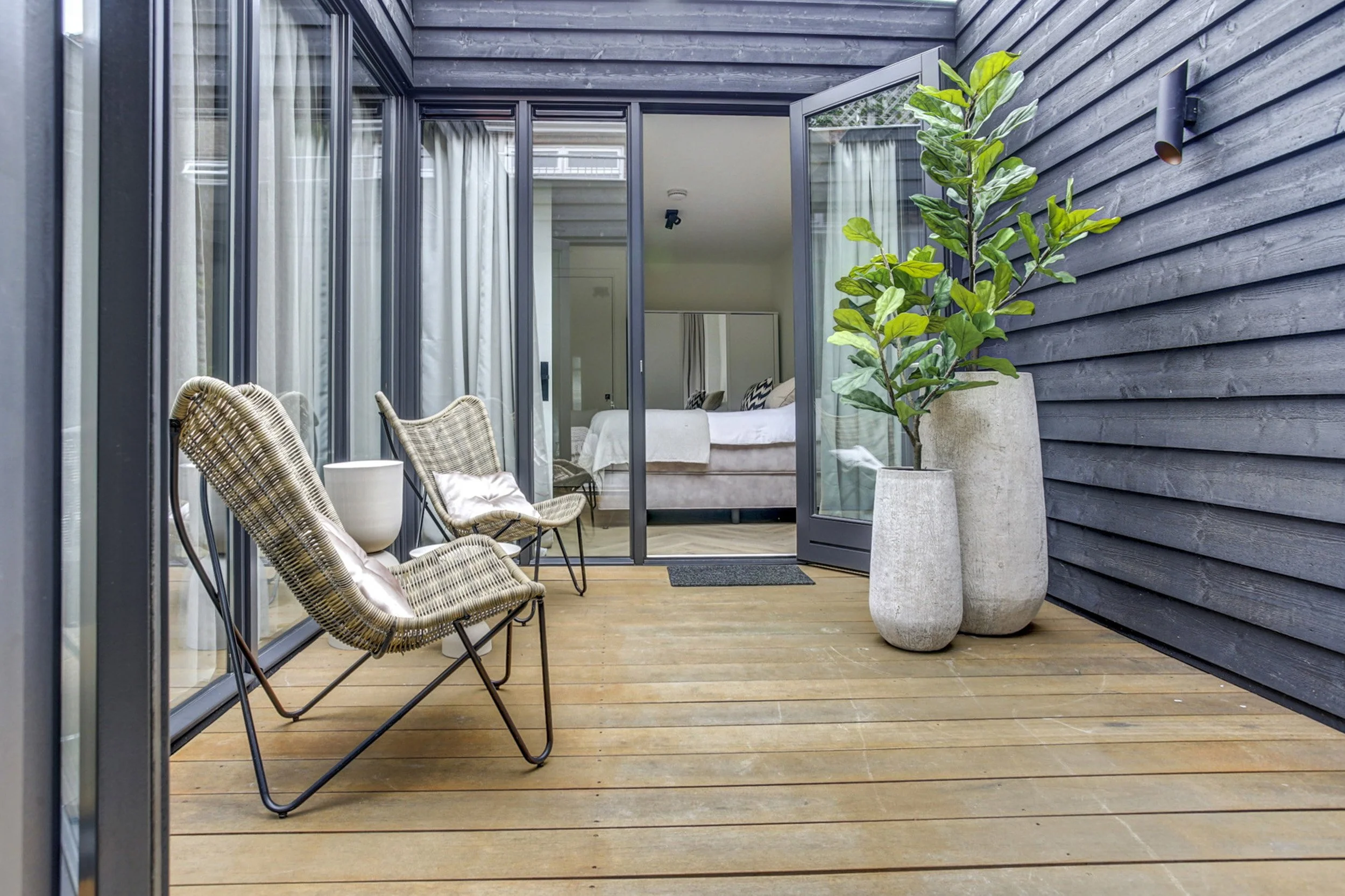 Aankoop winkel- en woonruimte, transformatie naar 4 appartementen - Paradijs 18-20, Gouda