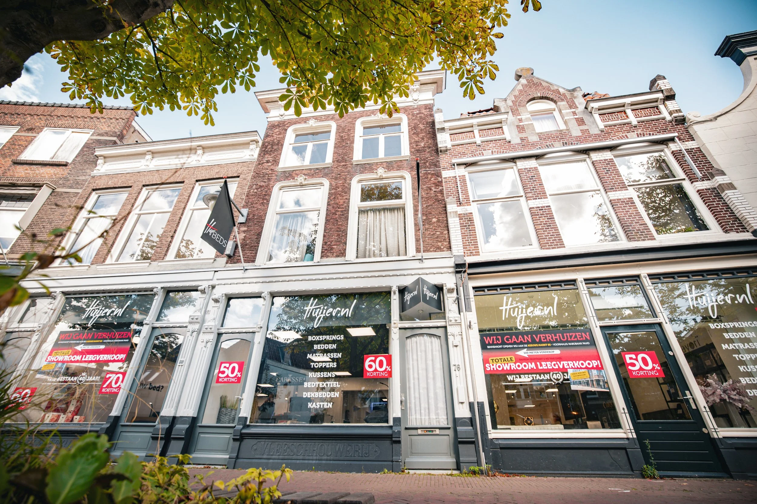 Aankoop winkel- en woonruimte, transformatie naar 3 winkels en 7 appartementen - Zeugstraat 76-82, Gouda