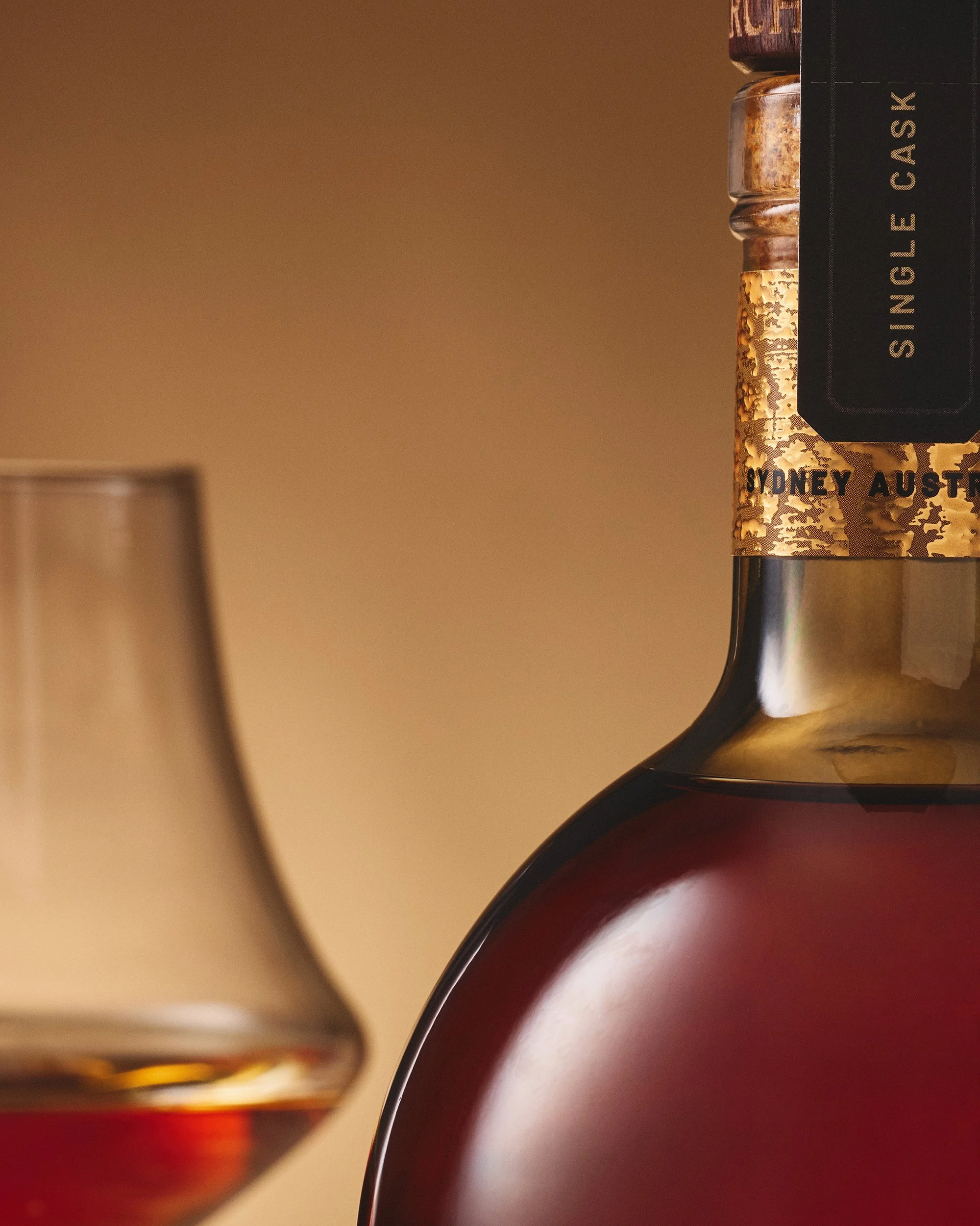 SINGLE-CASK-WHISKY-TEASER-PORTRAIT-SERVE-ARCHIE-ROSE.jpg