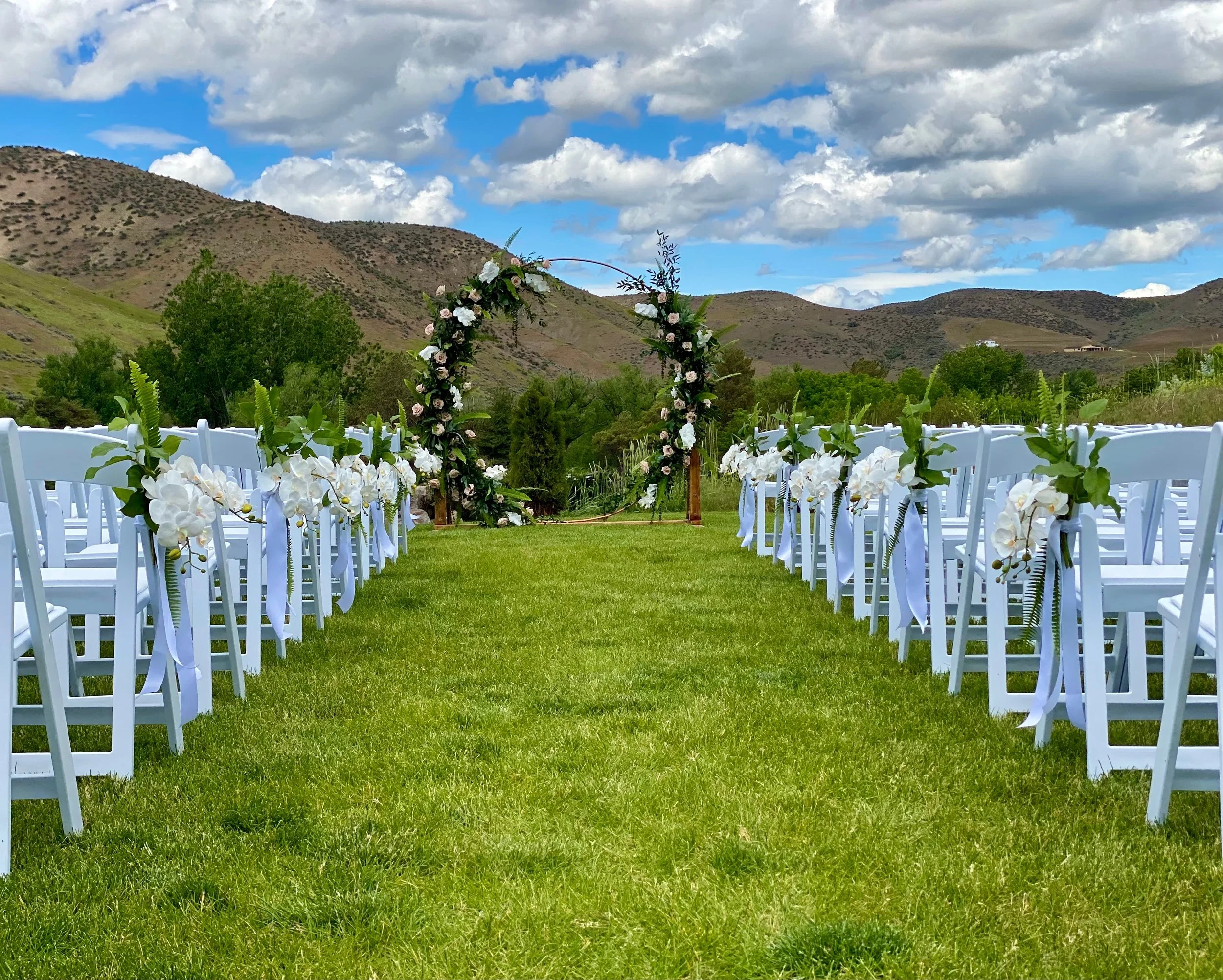 Photo by Lavender & Sage Floral