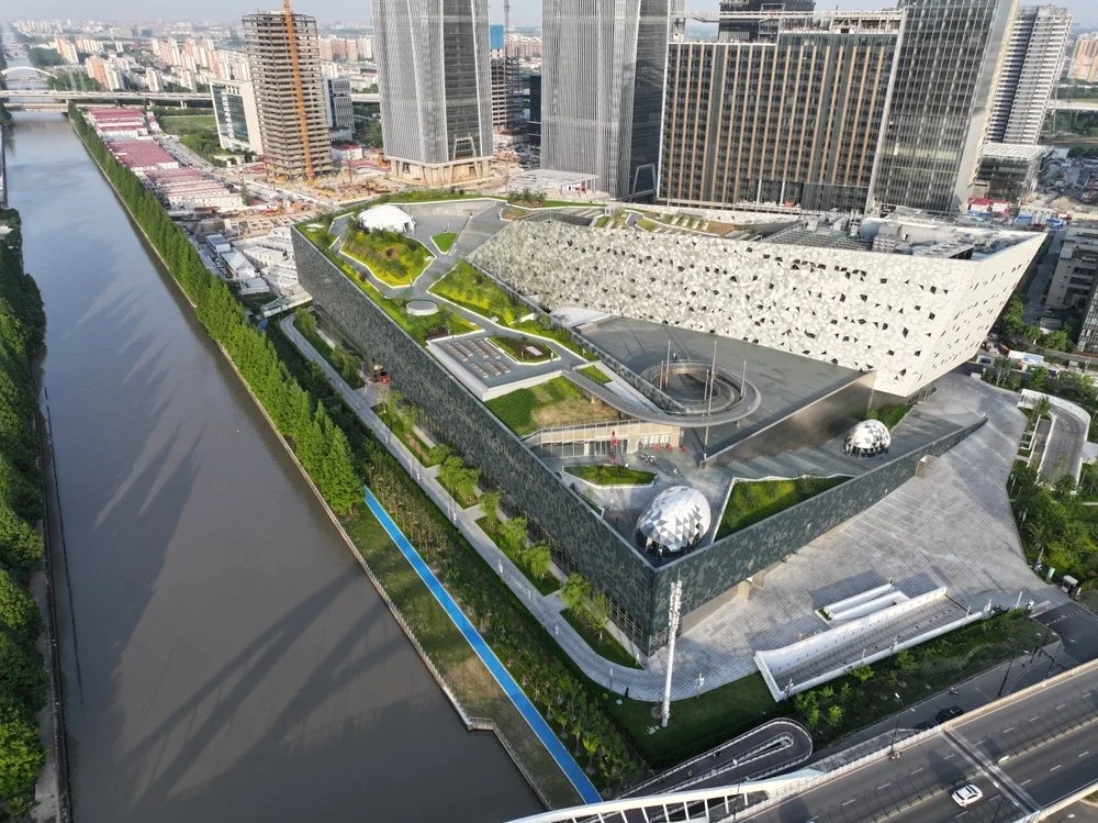 shutterstock_2337769313 (1).jpg