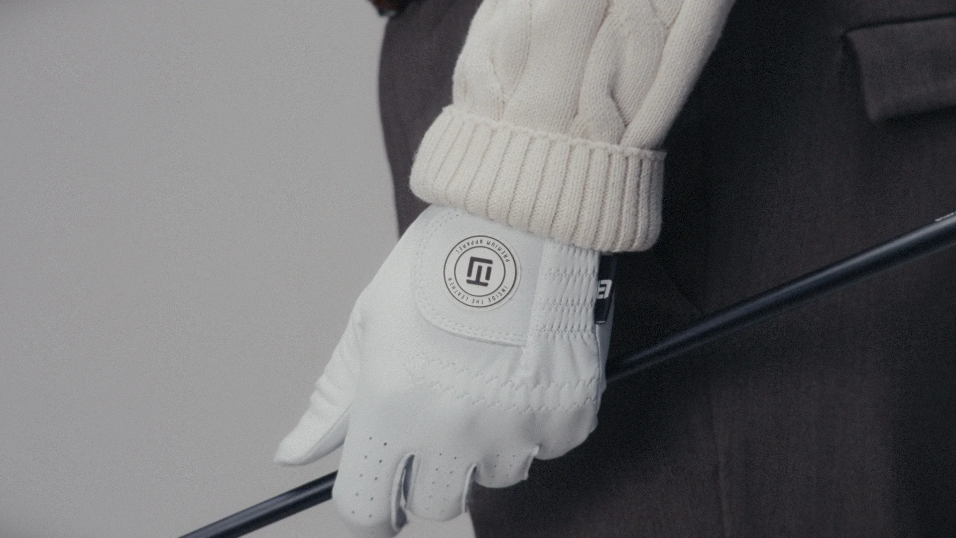 Framing The Signature Glove mid-grip for function and feel.