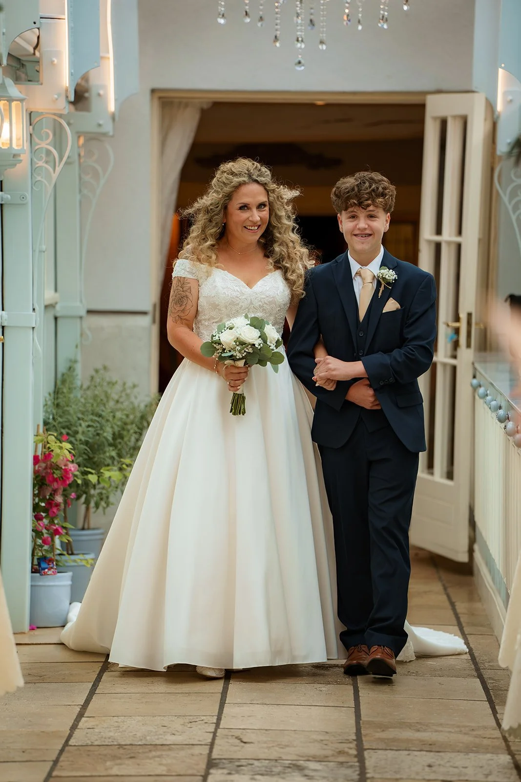 Phil_and_Lou_Wedding_Gabby_Culverwell_Photography-01-403.jpg