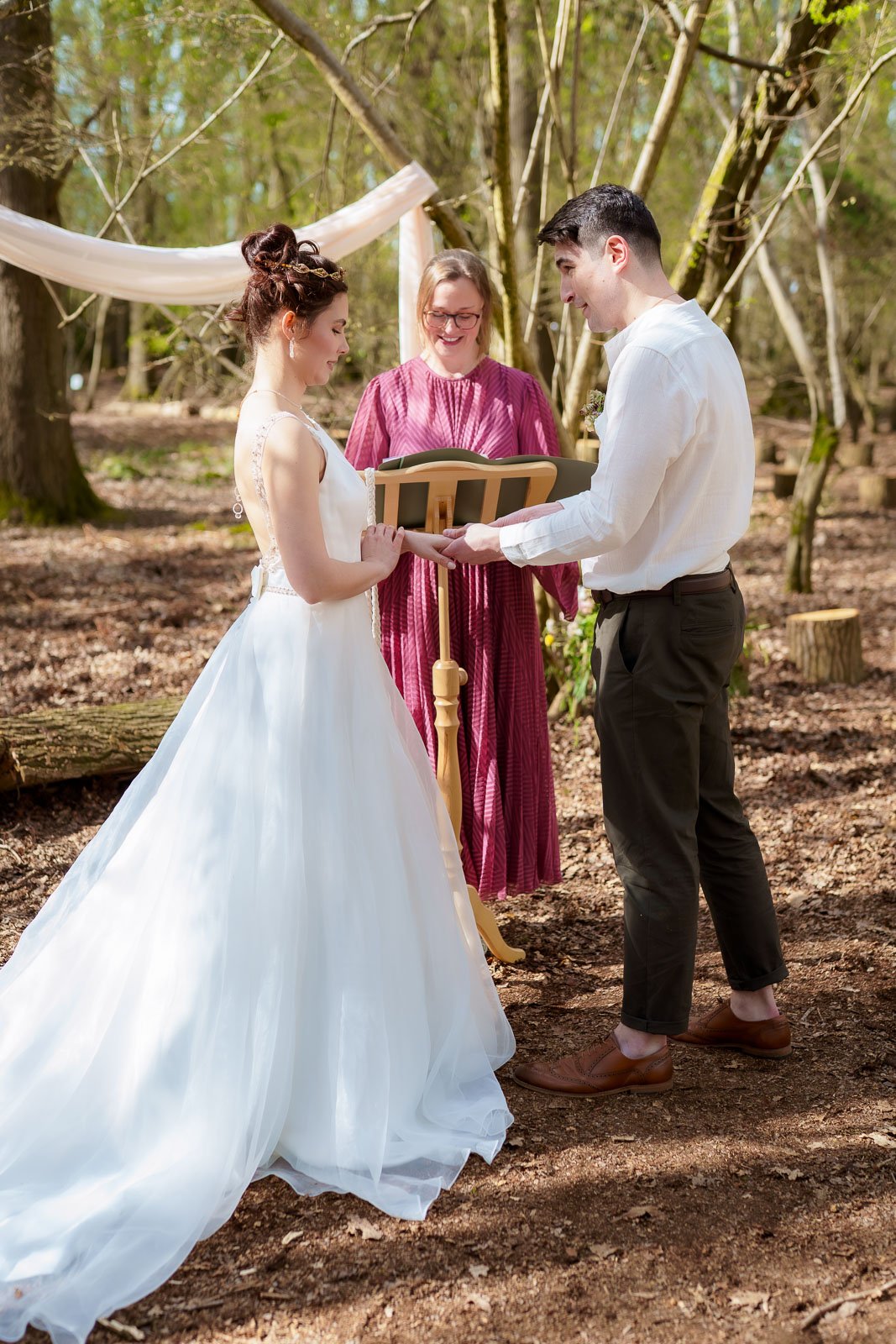 Woodland_Wedding_Buckinghamshire_Gabby_Culverwell_Photography-151.jpg