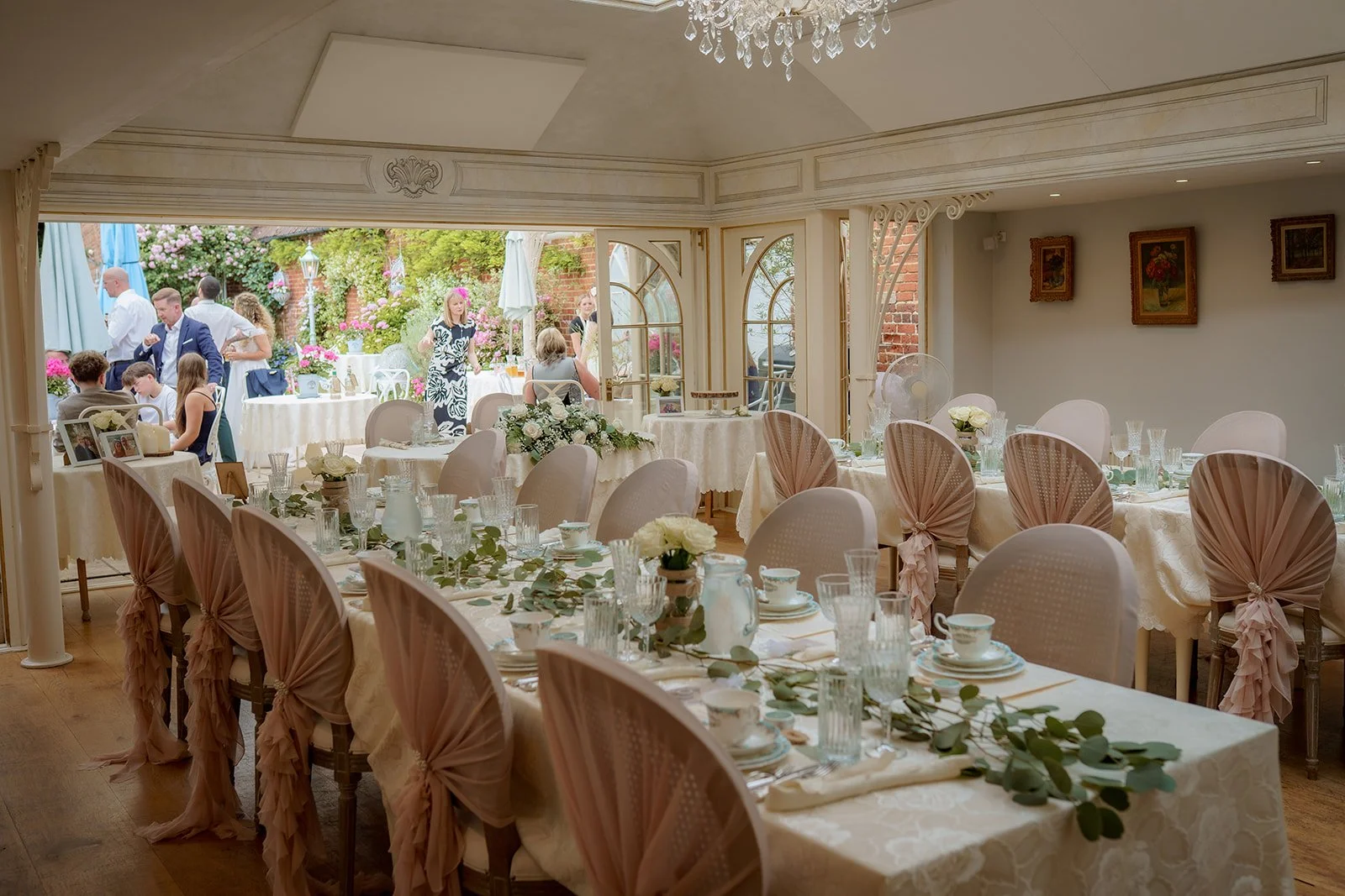 Phil_and_Lou_Wedding_Gabby_Culverwell_Photography-01-181.jpg