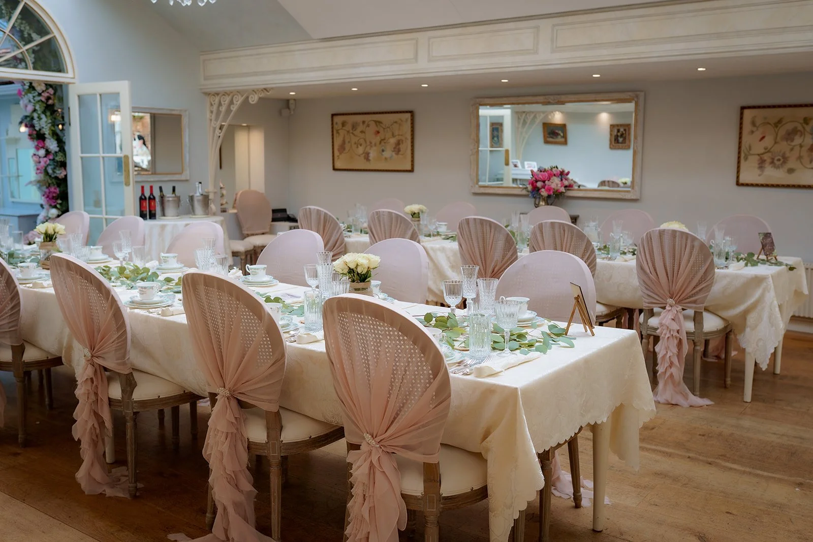 Phil_and_Lou_Wedding_Gabby_Culverwell_Photography-01-191.jpg