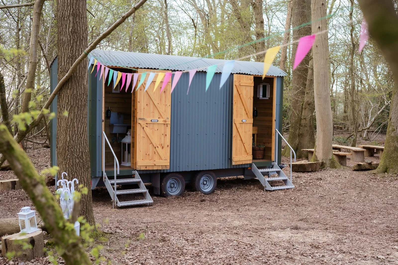 Woodland_Wedding_Buckinghamshire_Gabby_Culverwell_Photography-88.jpg