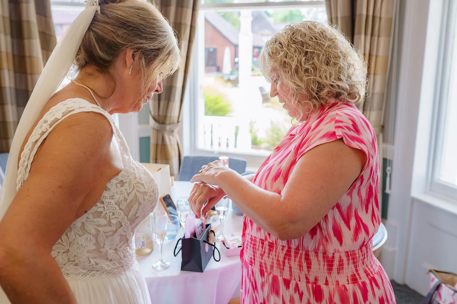 Karen_and_Adam_Wedding_gabby_culverwell_photography-32.jpg