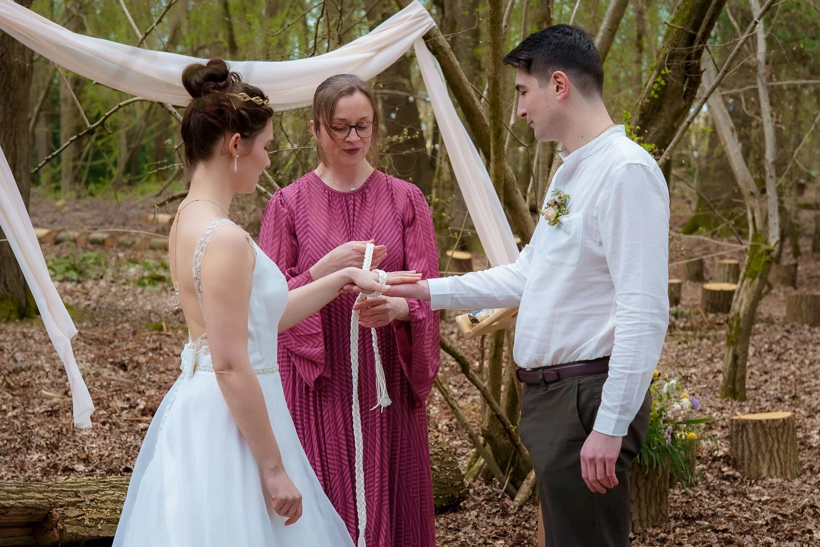 Woodland_Wedding_Buckinghamshire_Gabby_Culverwell_Photography-169.jpg