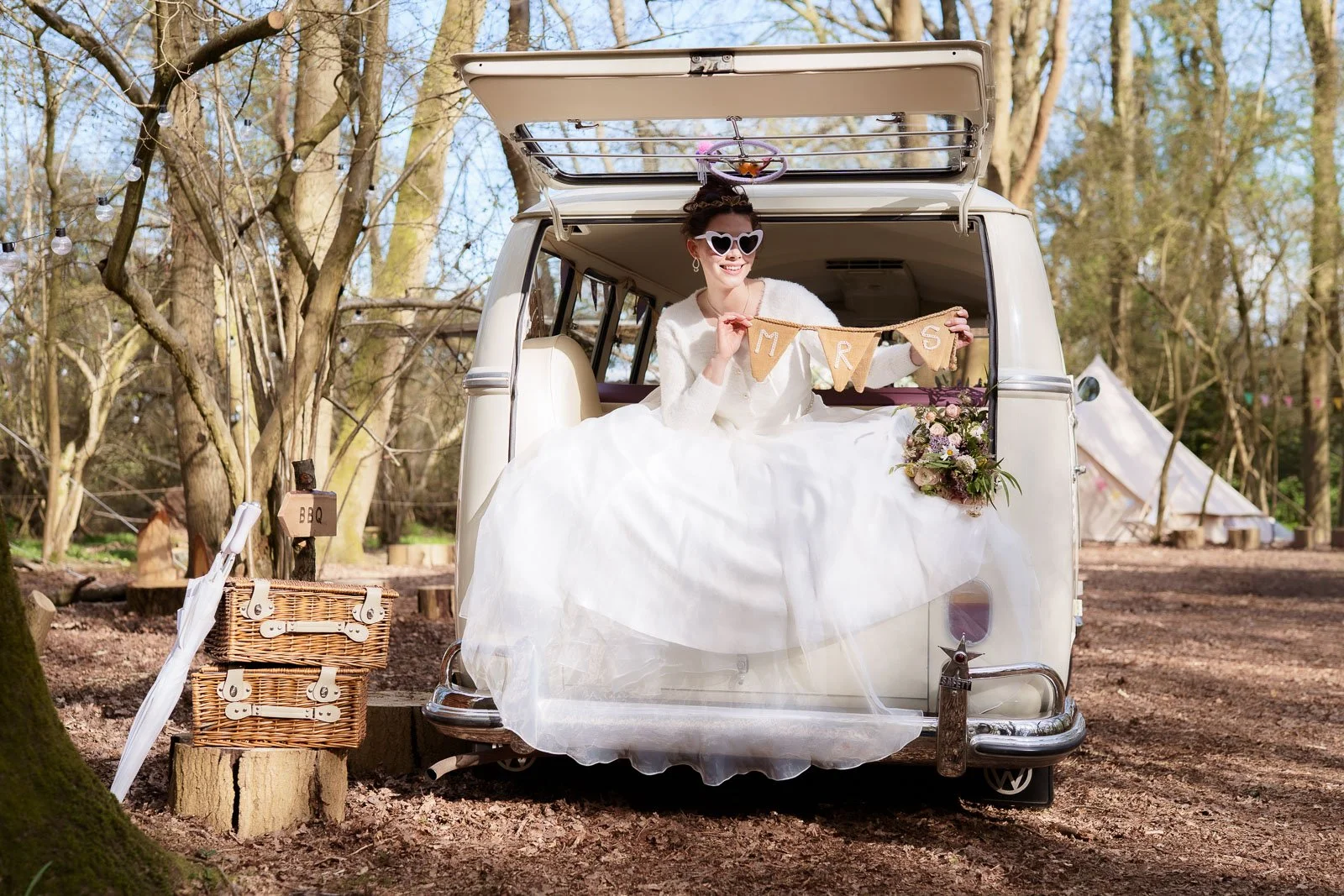 Woodland_Wedding_Buckinghamshire_Gabby_Culverwell_Photography-78.jpg