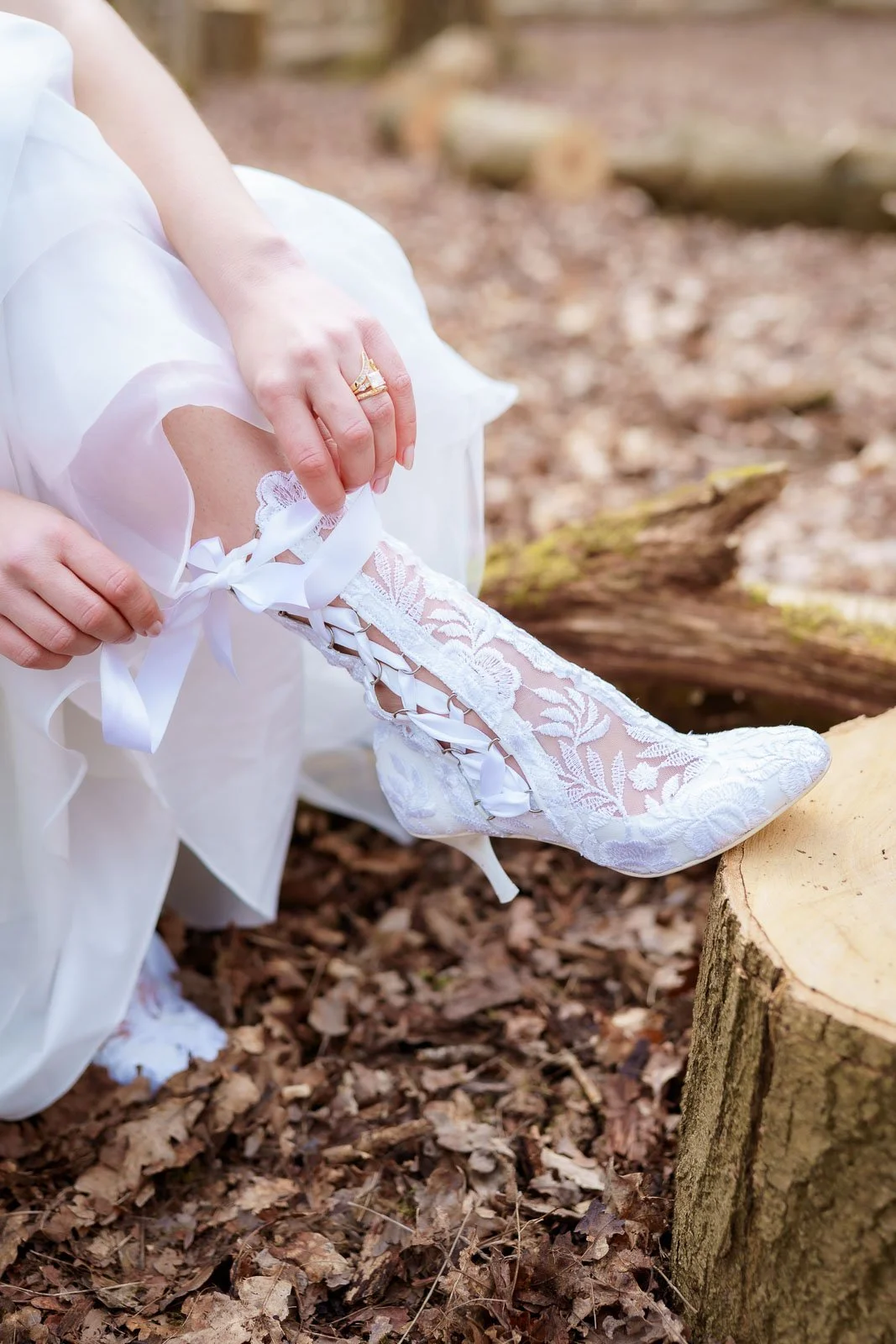 Woodland_Wedding_Buckinghamshire_Gabby_Culverwell_Photography-197.jpg
