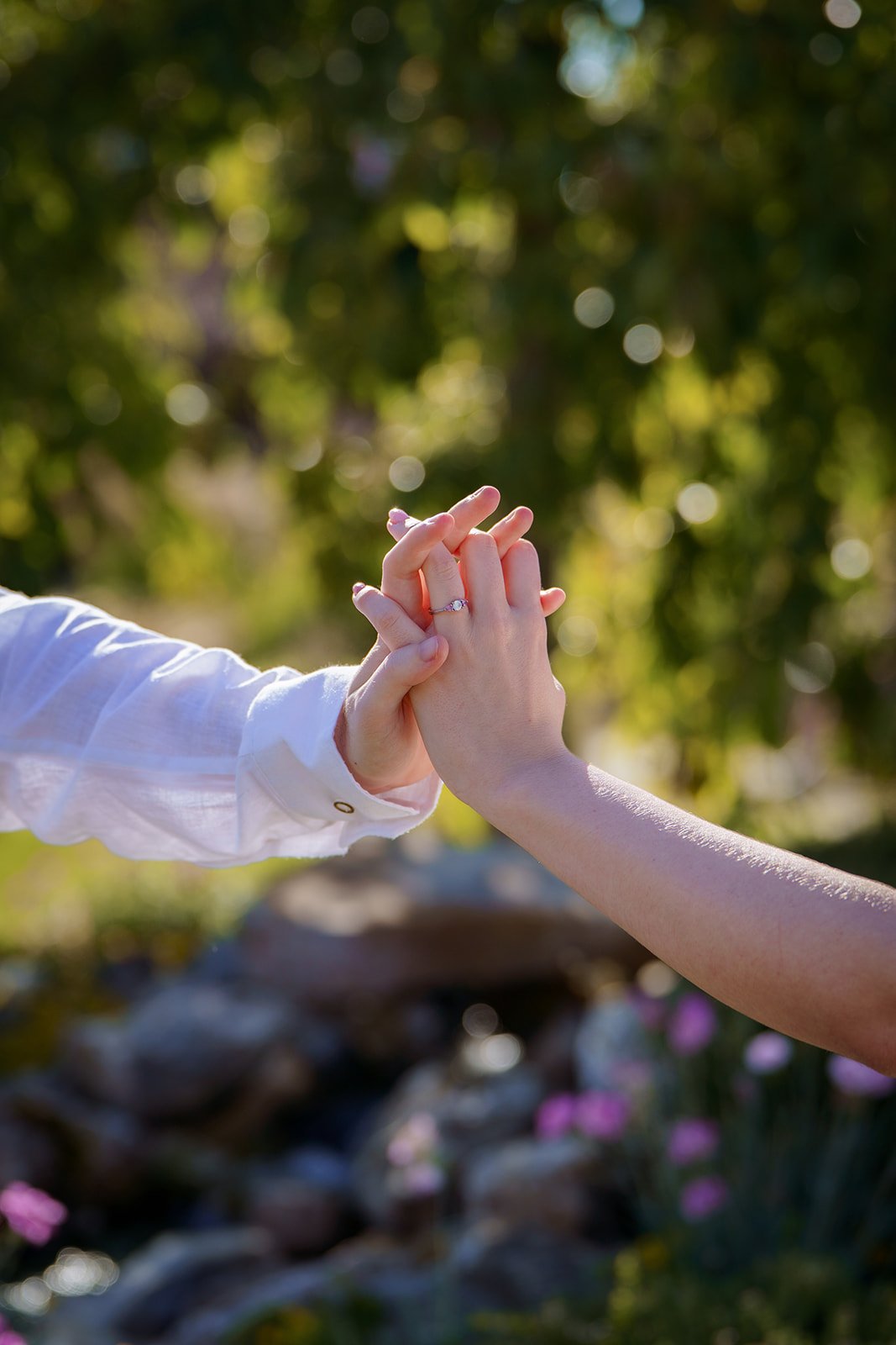 Old-Amersham-Engagement-Photoshoot-01-30.jpg