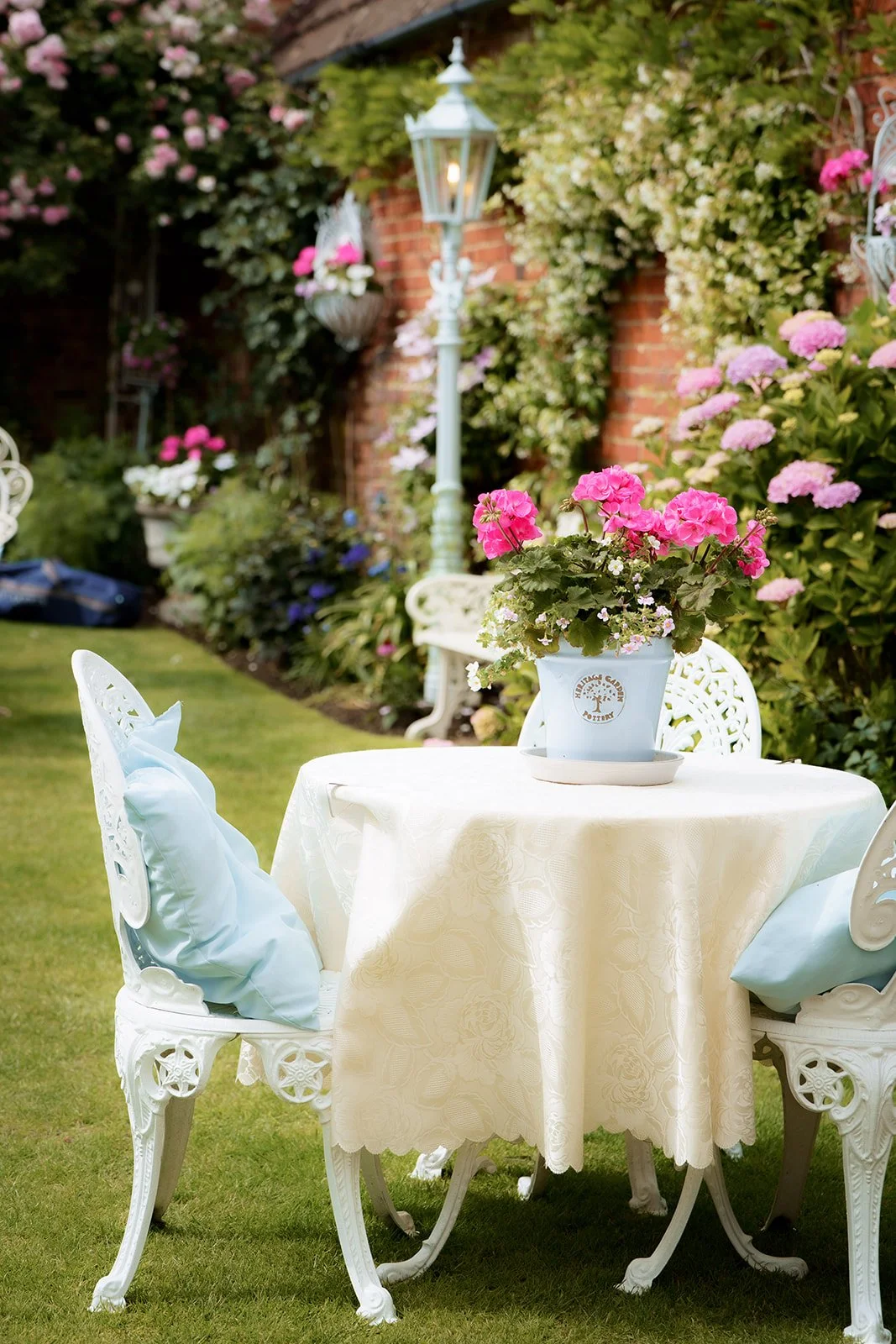 Phil_and_Lou_Wedding_Gabby_Culverwell_Photography-01-145.jpg
