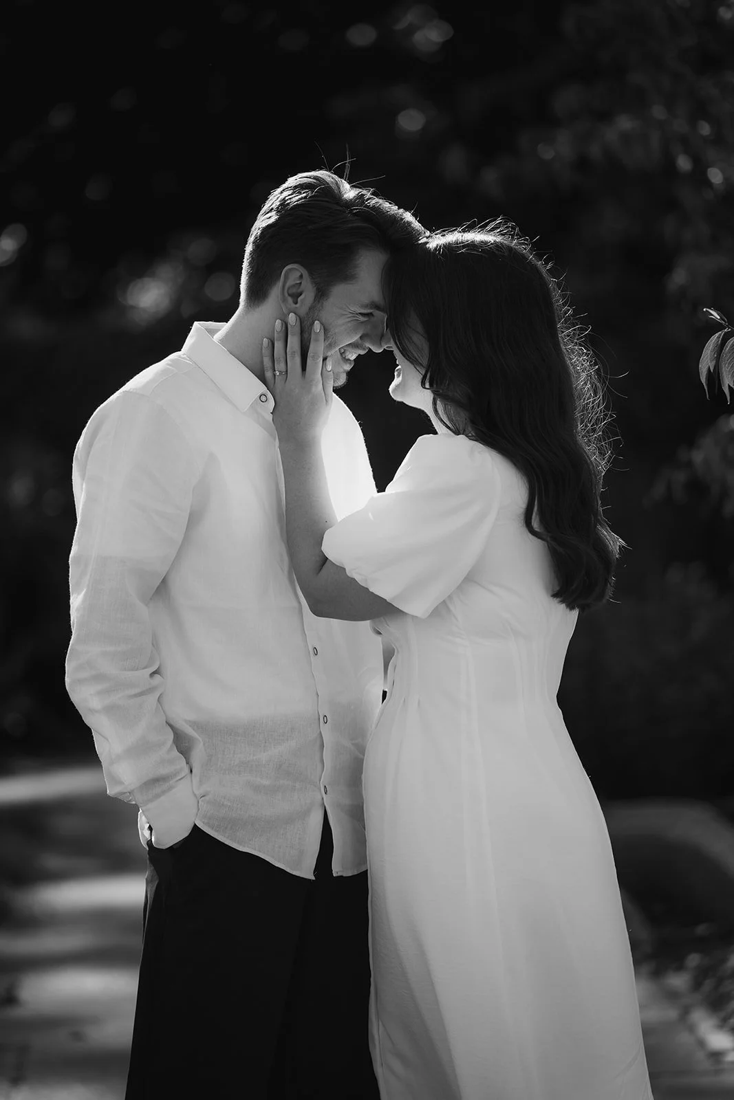 Old-Amersham-Engagement-Photoshoot-01-26.jpg