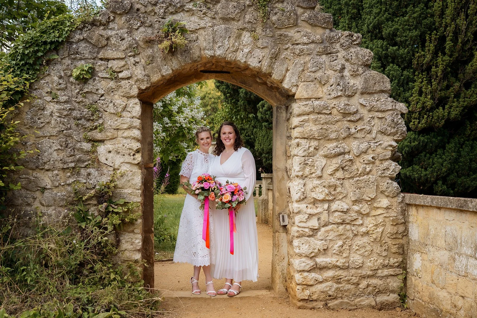 Siobhan_&_Sian gabby_culverwell_photography-_01-207.jpg