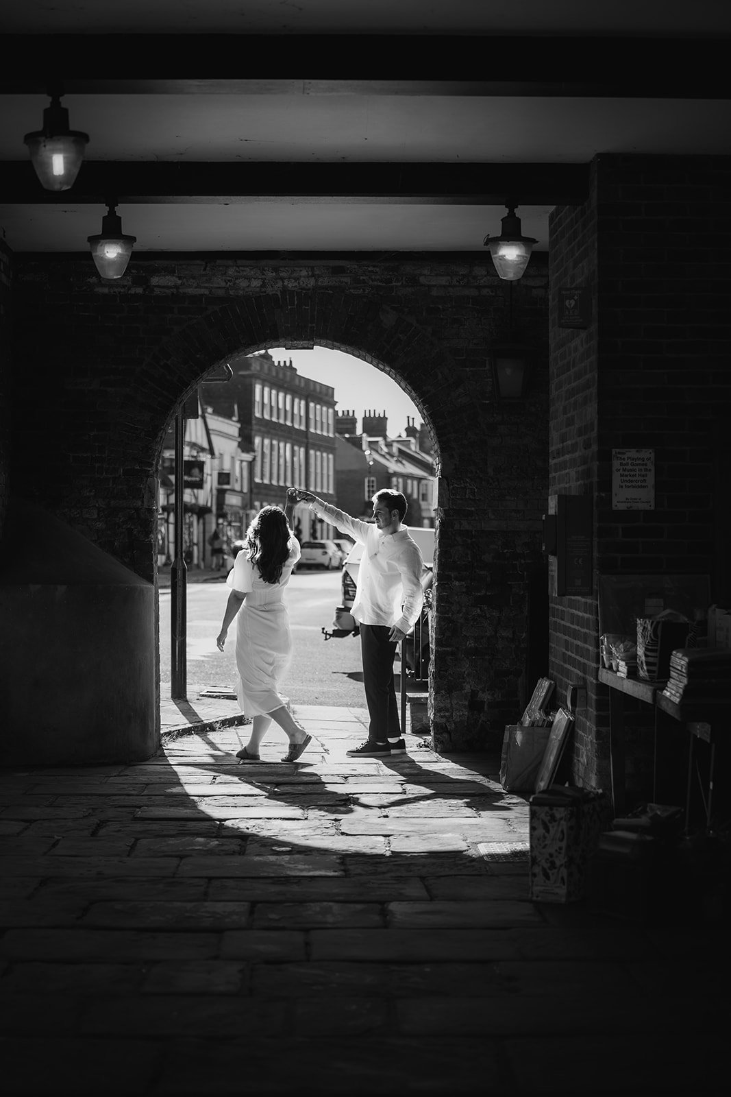 Old-Amersham-Engagement-Photoshoot-01-2.jpg