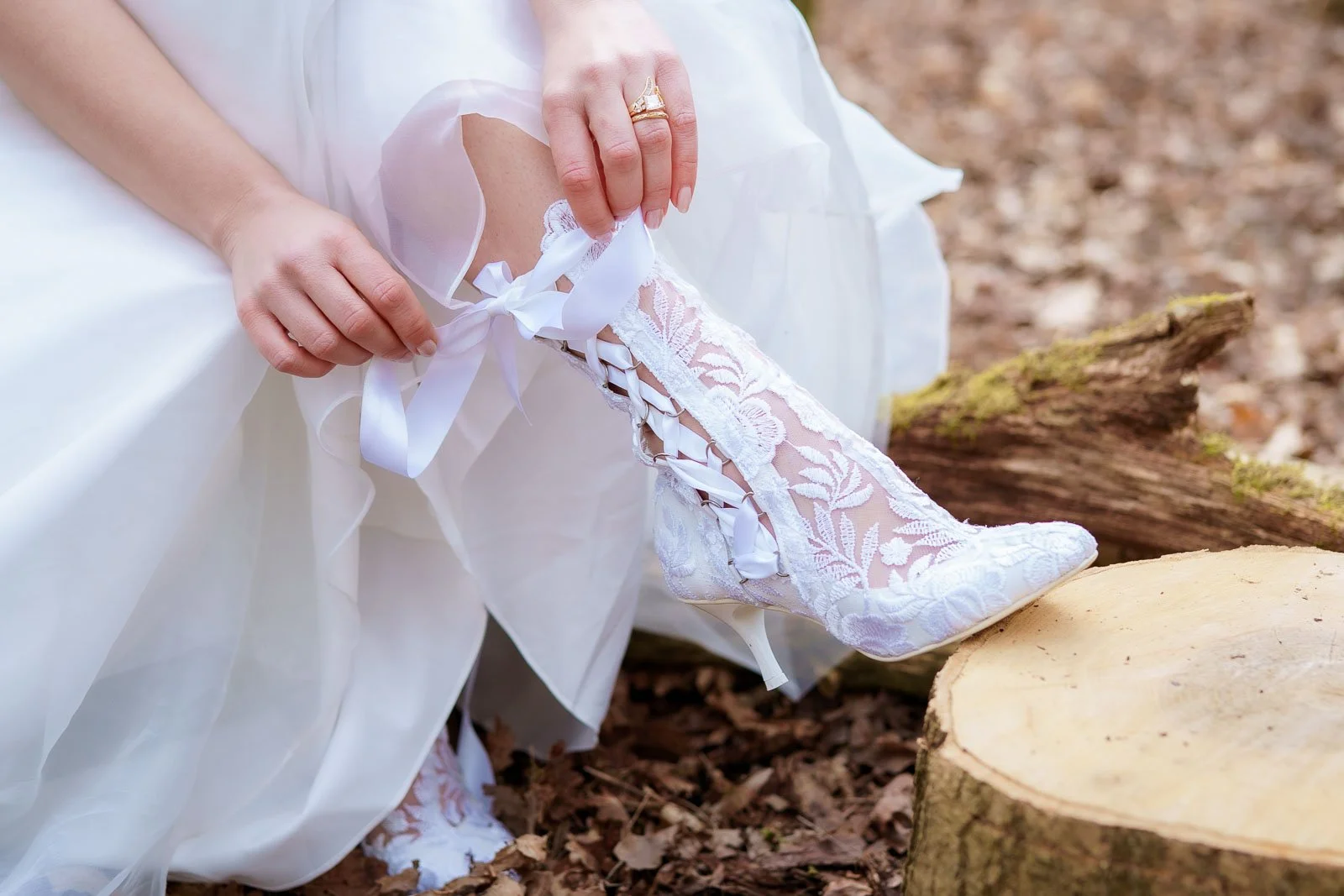 Woodland_Wedding_Buckinghamshire_Gabby_Culverwell_Photography-198.jpg