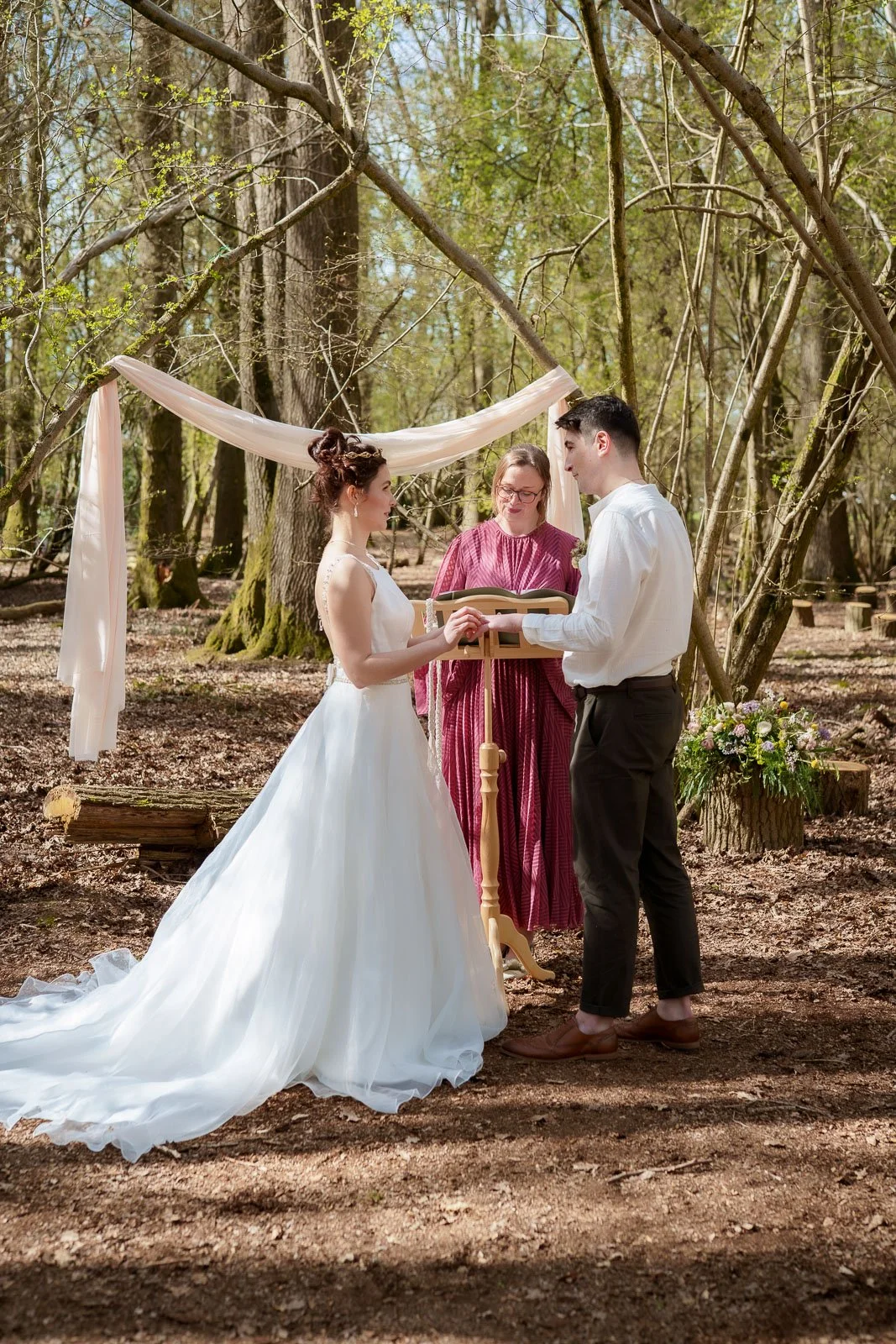 Woodland_Wedding_Buckinghamshire_Gabby_Culverwell_Photography-149.jpg