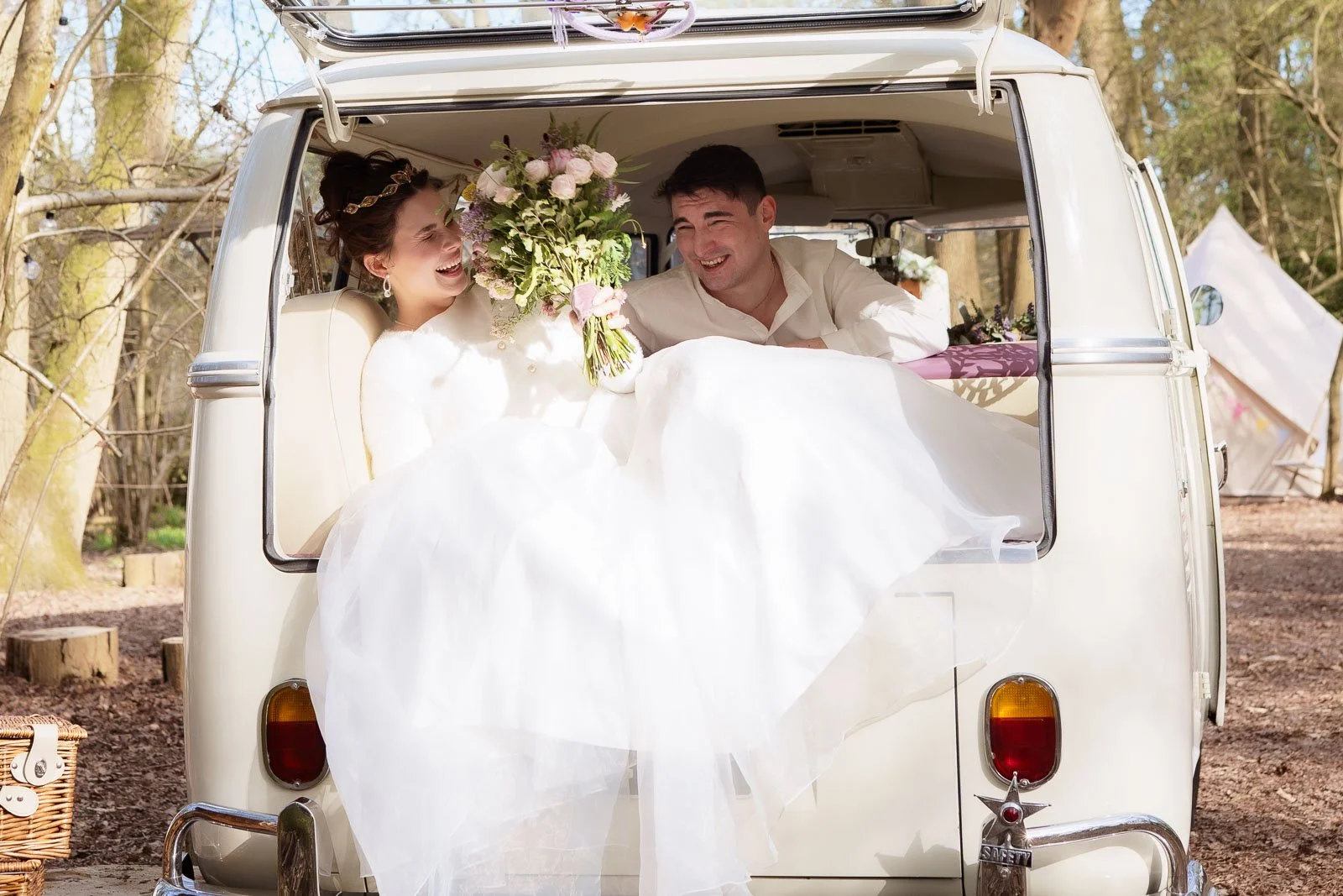 Woodland_Wedding_Buckinghamshire_Gabby_Culverwell_Photography-73.jpg