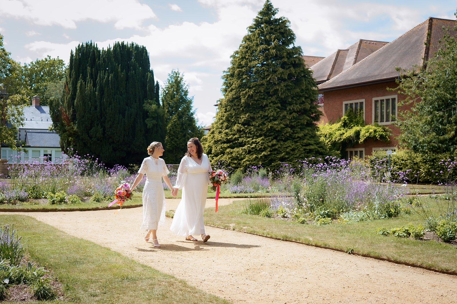 Siobhan_&_Sian gabby_culverwell_photography-_01-213.jpg