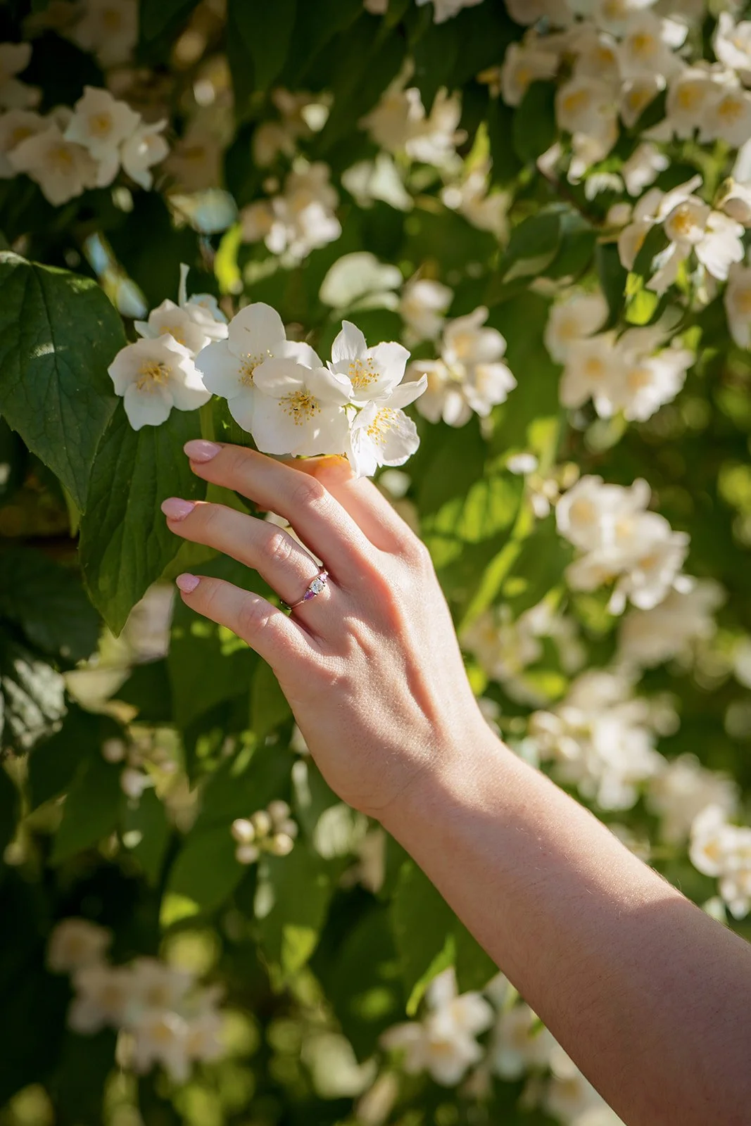 Old-Amersham-Engagement-Photoshoot-01-14.jpg