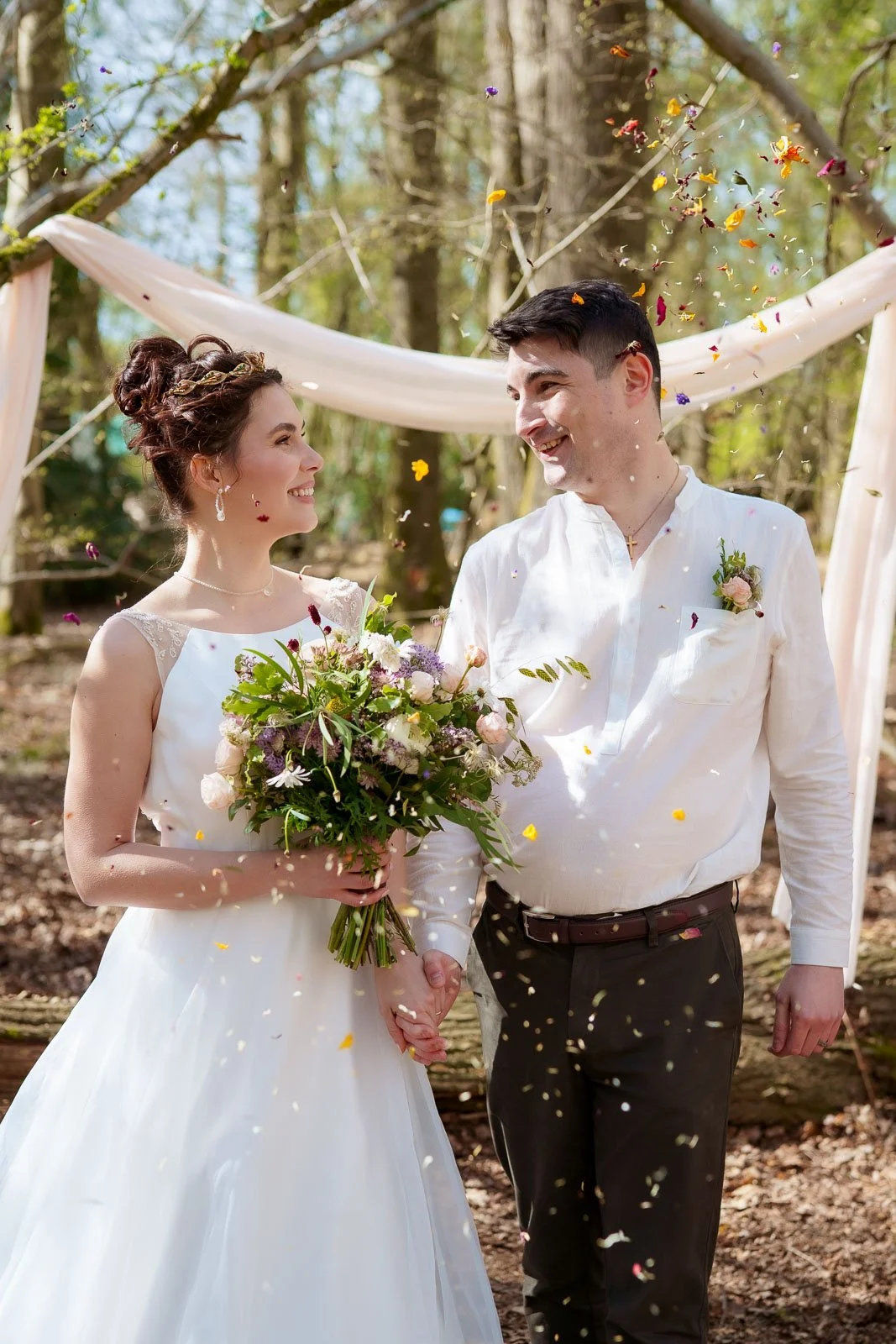 Woodland_Wedding_Buckinghamshire_Gabby_Culverwell_Photography-137.jpg