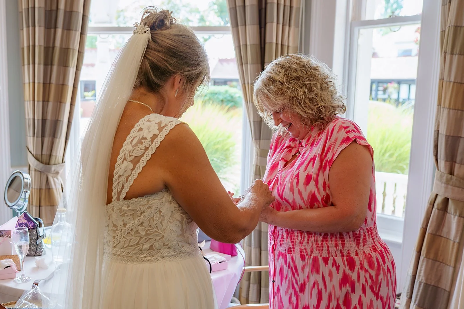 Karen_and_Adam_Wedding_gabby_culverwell_photography-31.jpg