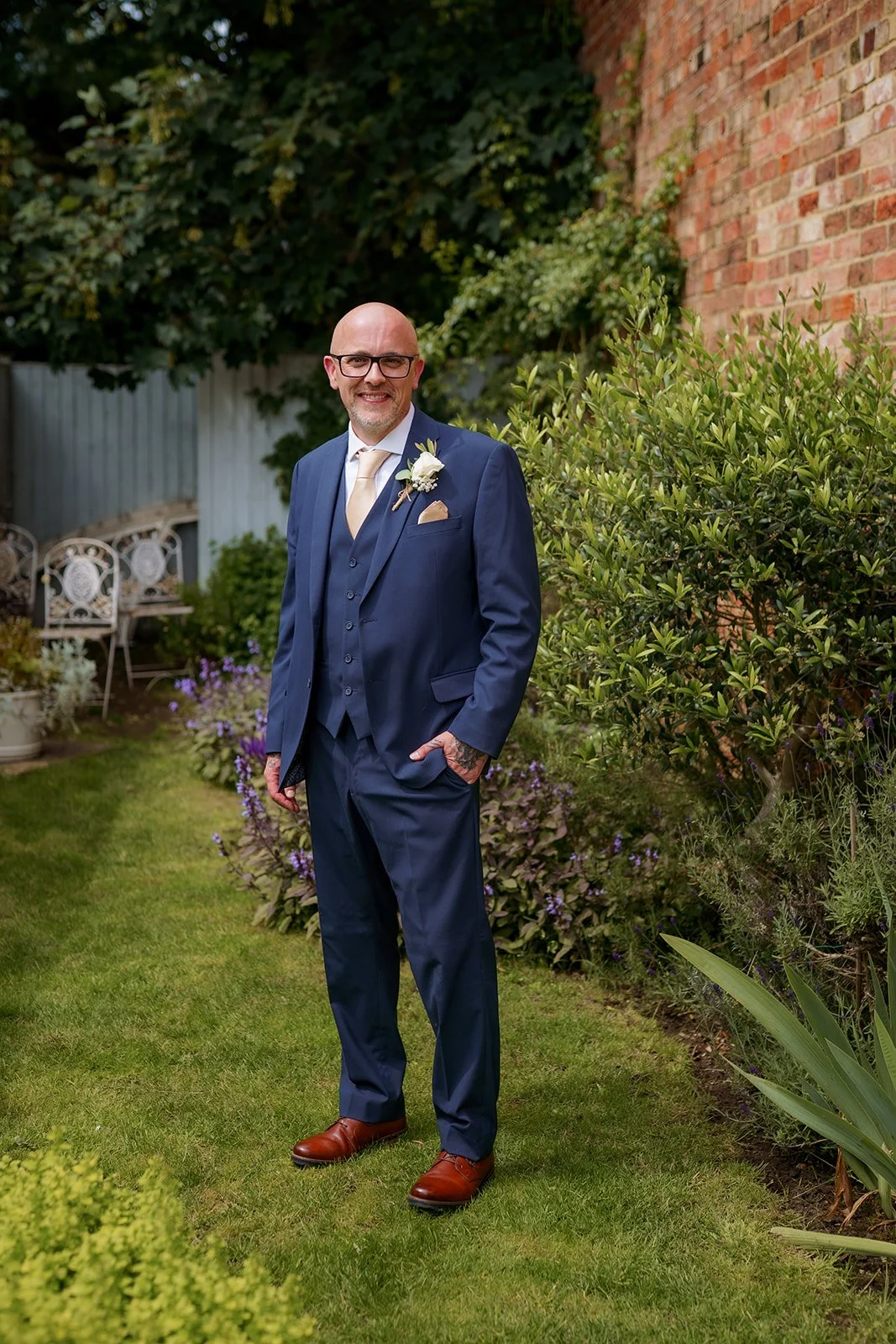 Phil_and_Lou_Wedding_Gabby_Culverwell_Photography-01-239.jpg