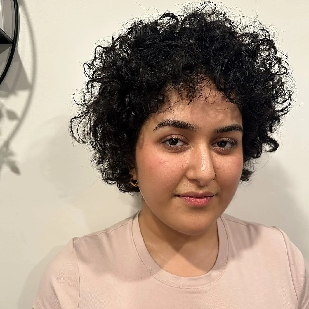 Done by&bull; @laurensteelehair 

Cut by Lauren Steele
Product @oribe 
@summitsalonservices #summitsalonservices