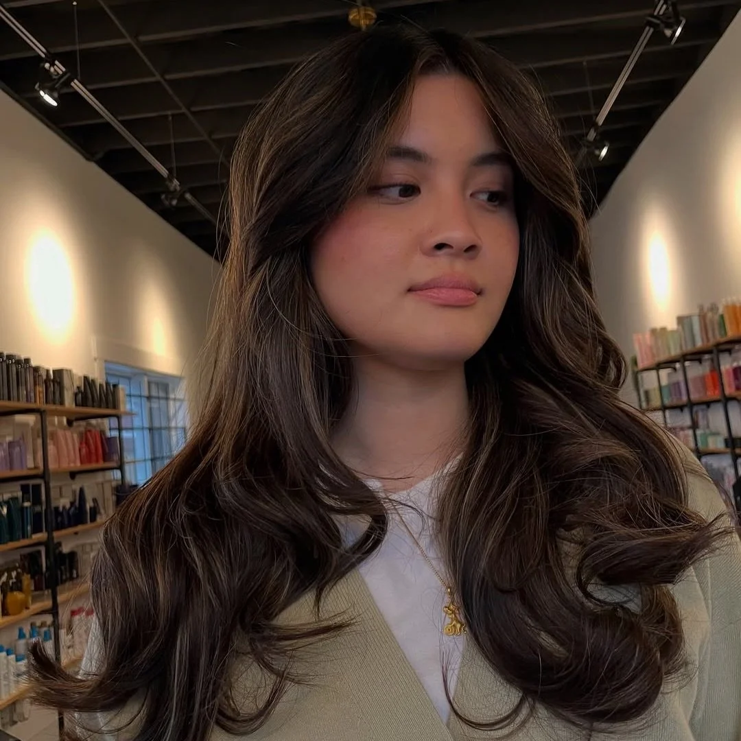 Done by&bull; @july.styles 

&ldquo;Subtle blends 🫶🏼 &ldquo;

&bull;
&bull;
&bull;
&bull;
&bull;
&bull;
&bull;

#highlights #foilaye #haircolor #yqrhair #yqrhairstylist