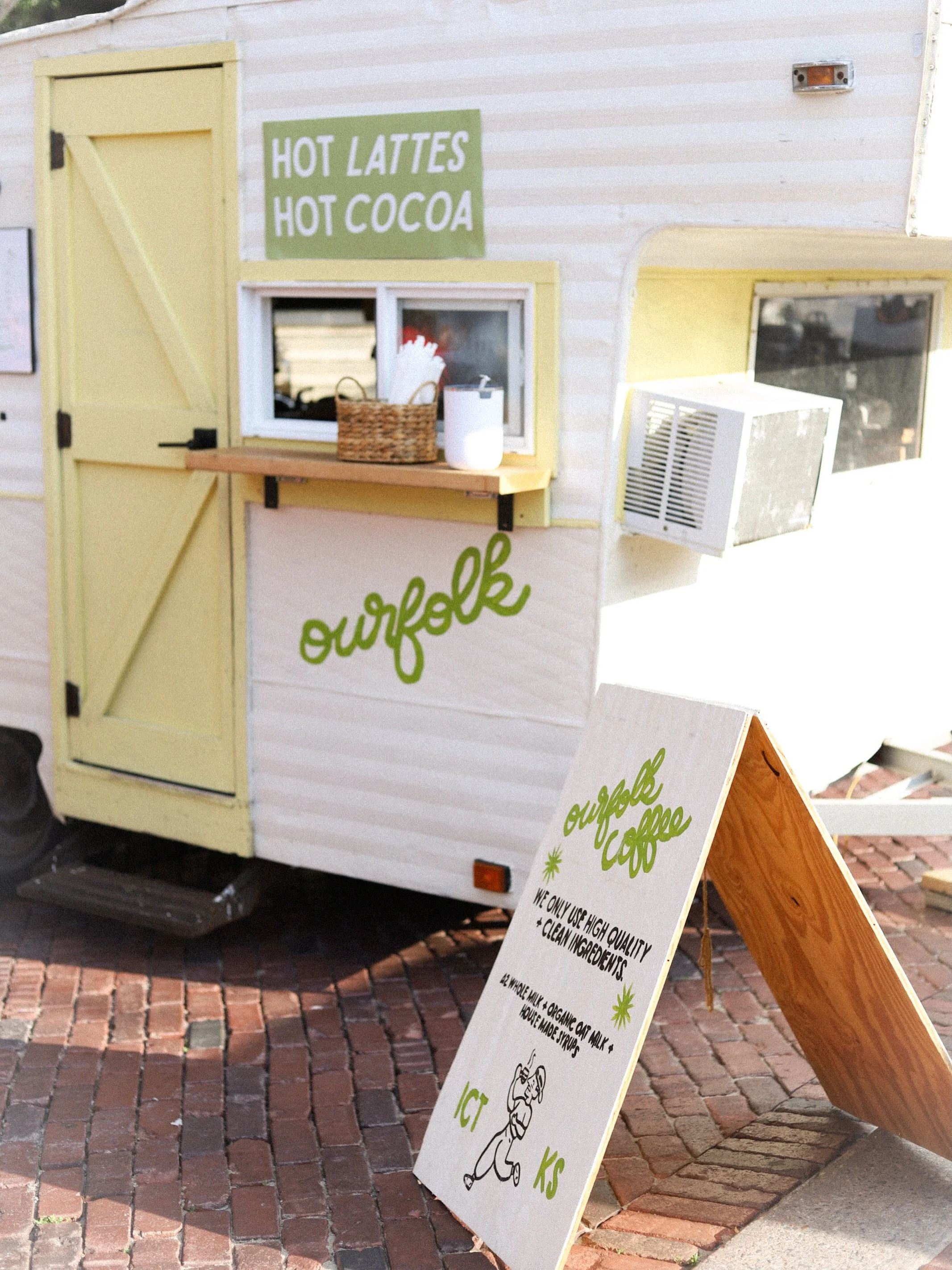 see ya at the markets tomorrow! 
@oldtownfarmandartmarket 8am-1pm
@kansasgrownfarmersmarket wichita 7am-12pm!