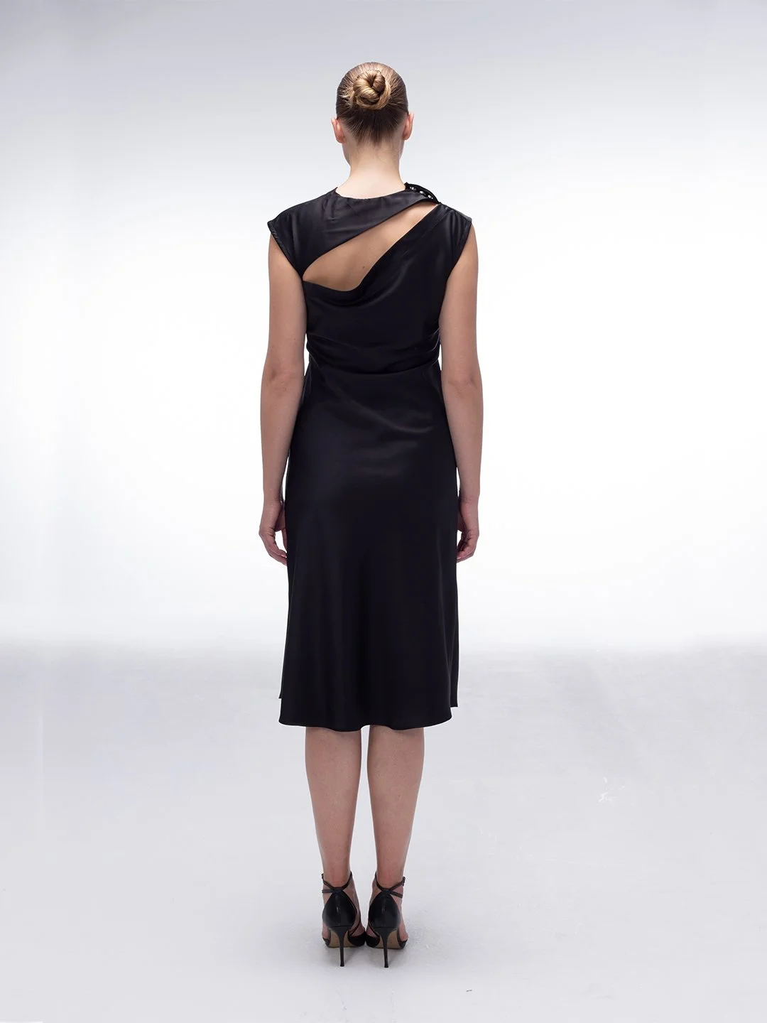 v_cut_satin_black_midi_dress_naked_back_mpower_3.jpg