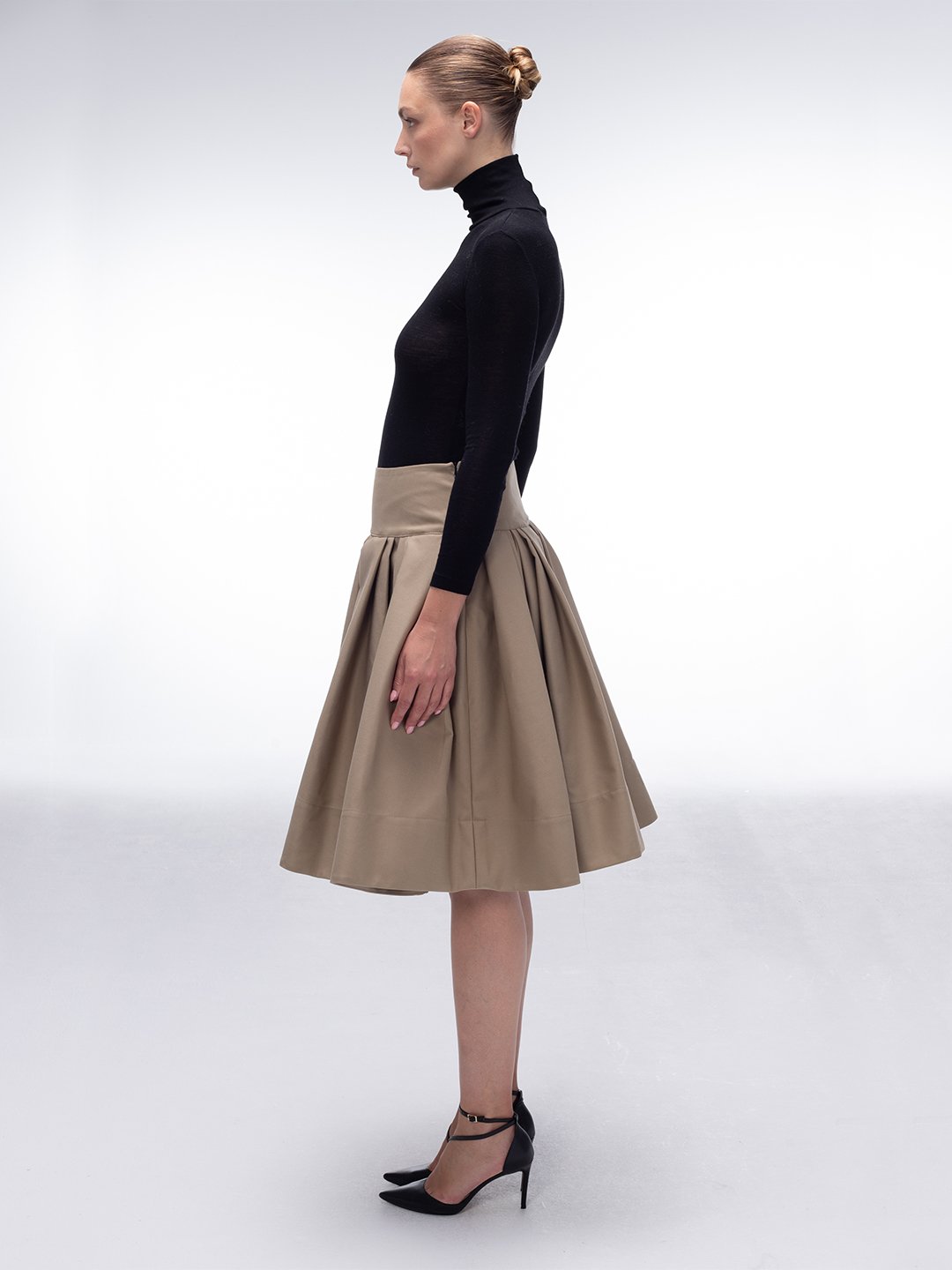 pleated_wide_beige_skirt_gabardine_mpower_2.jpg