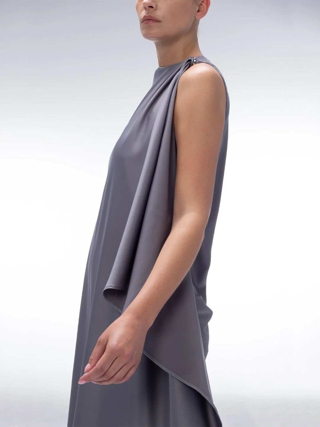 satin_midi_dress_green_mpower_4.jpg