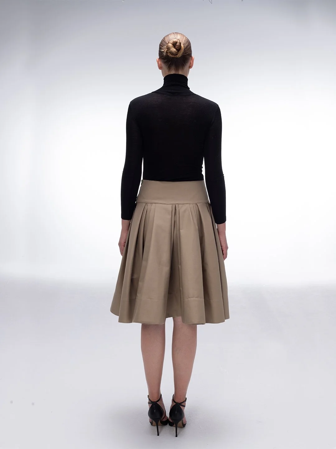 pleated_wide_beige_skirt_gabardine_mpower_3.jpg