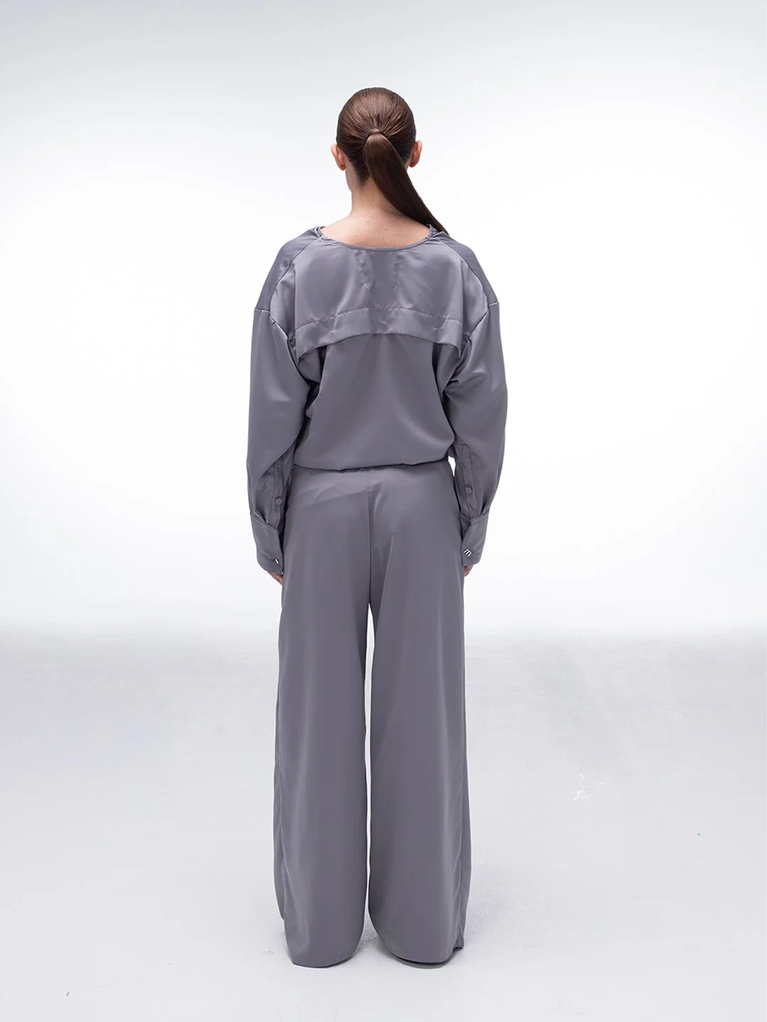 grey_satin_trousers_wide_leg_mpower_4.jpg