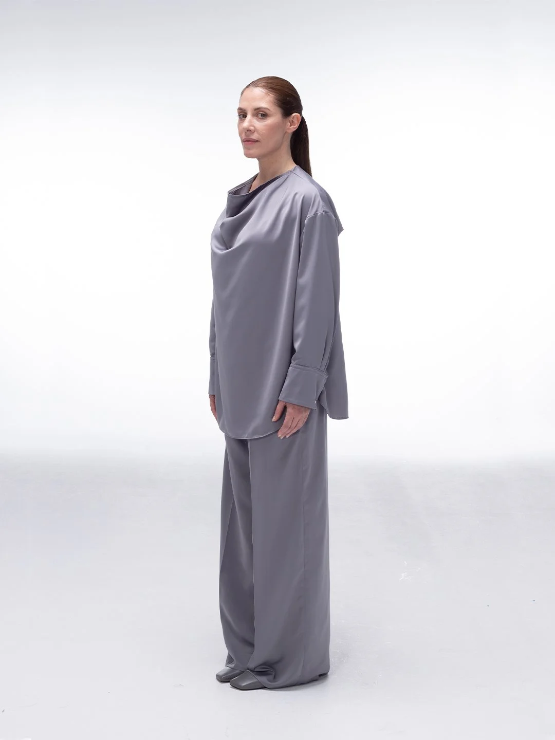 grey_satin_shirt_drapping_mpower_2.jpg